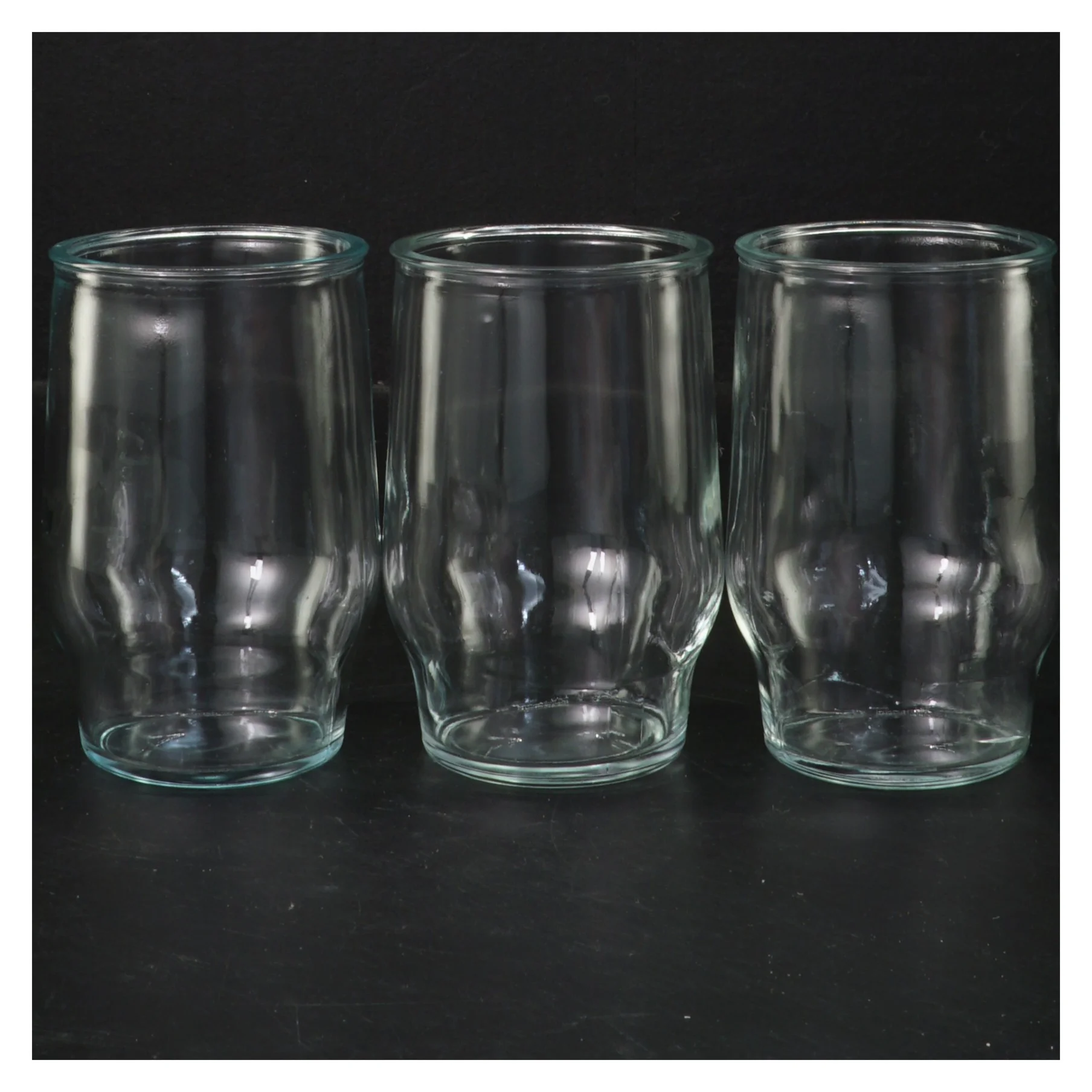 Tre glas (str. 10,5x6,5 cm)