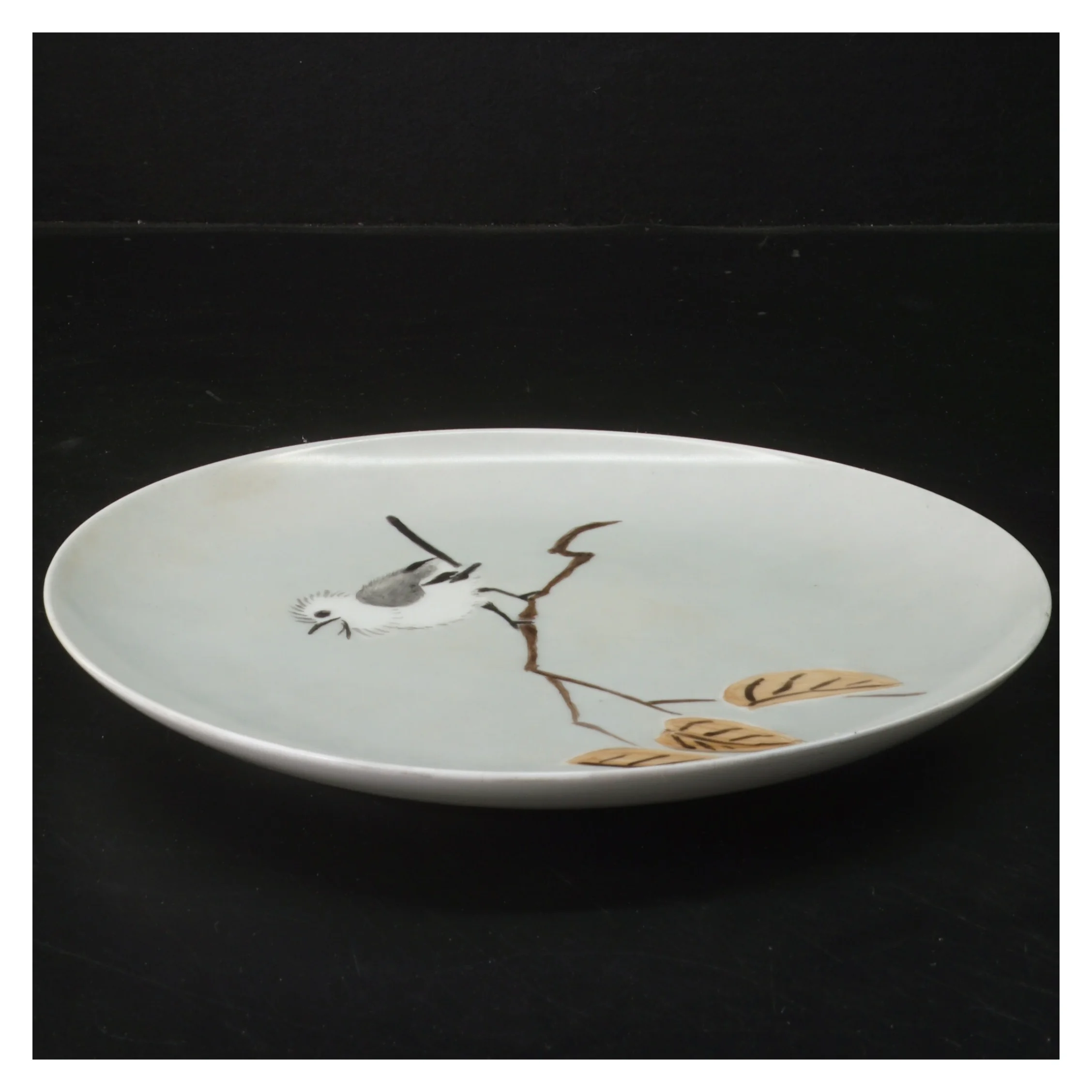 Porcelænstallerken (nummereret samlerobjekt) med fuglemotiv fra B&G (str. Ø 21 cm)