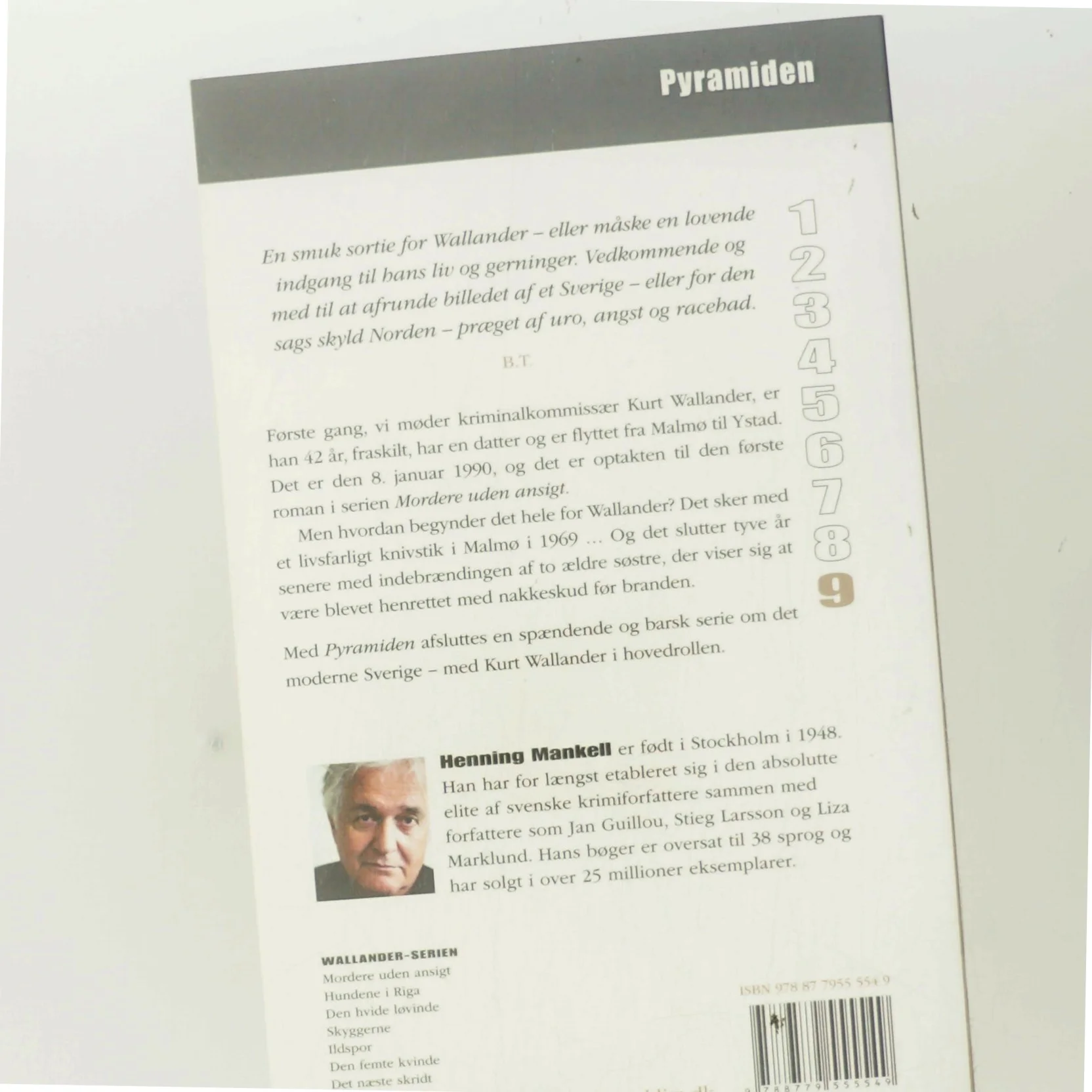 Pyramiden af Henning Mankell (Bog)