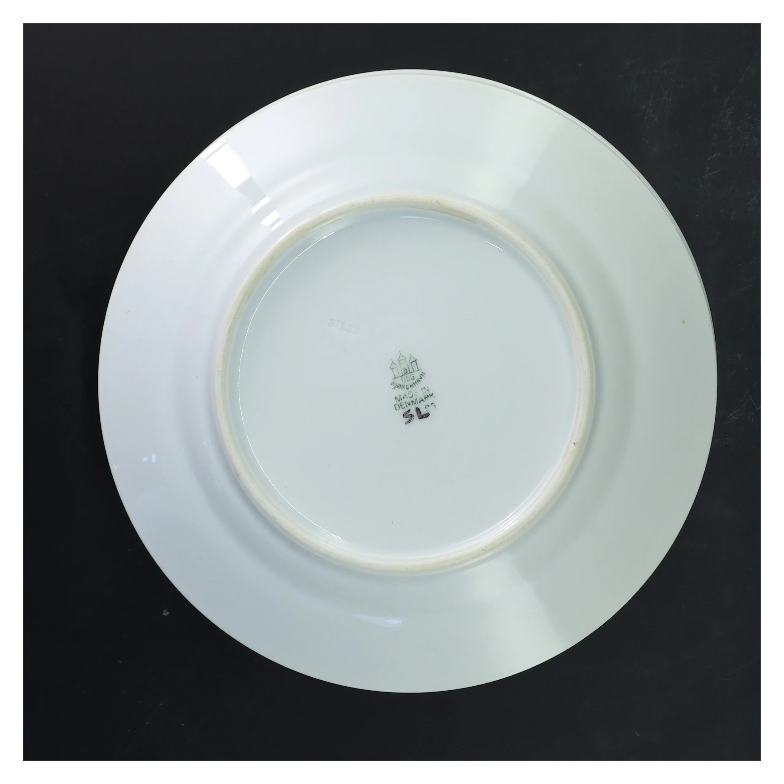 Sæt af 4 antikke tallerkener fra B&G (str. 4 stk Ø 22 cm)