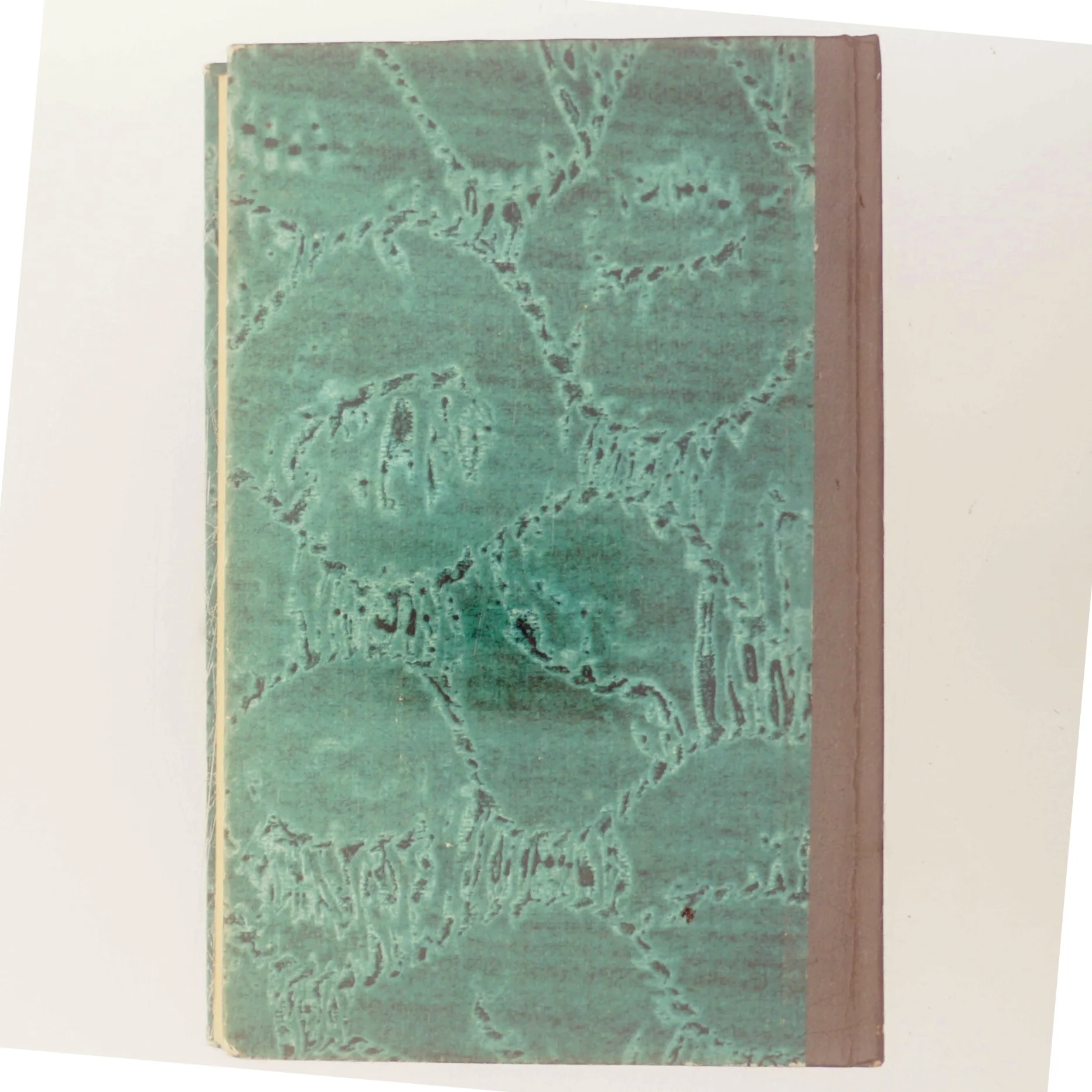 Antik bog med flot indbinding. Don Camillo og de vilde engle af Giovanni Guareschi (Bog)