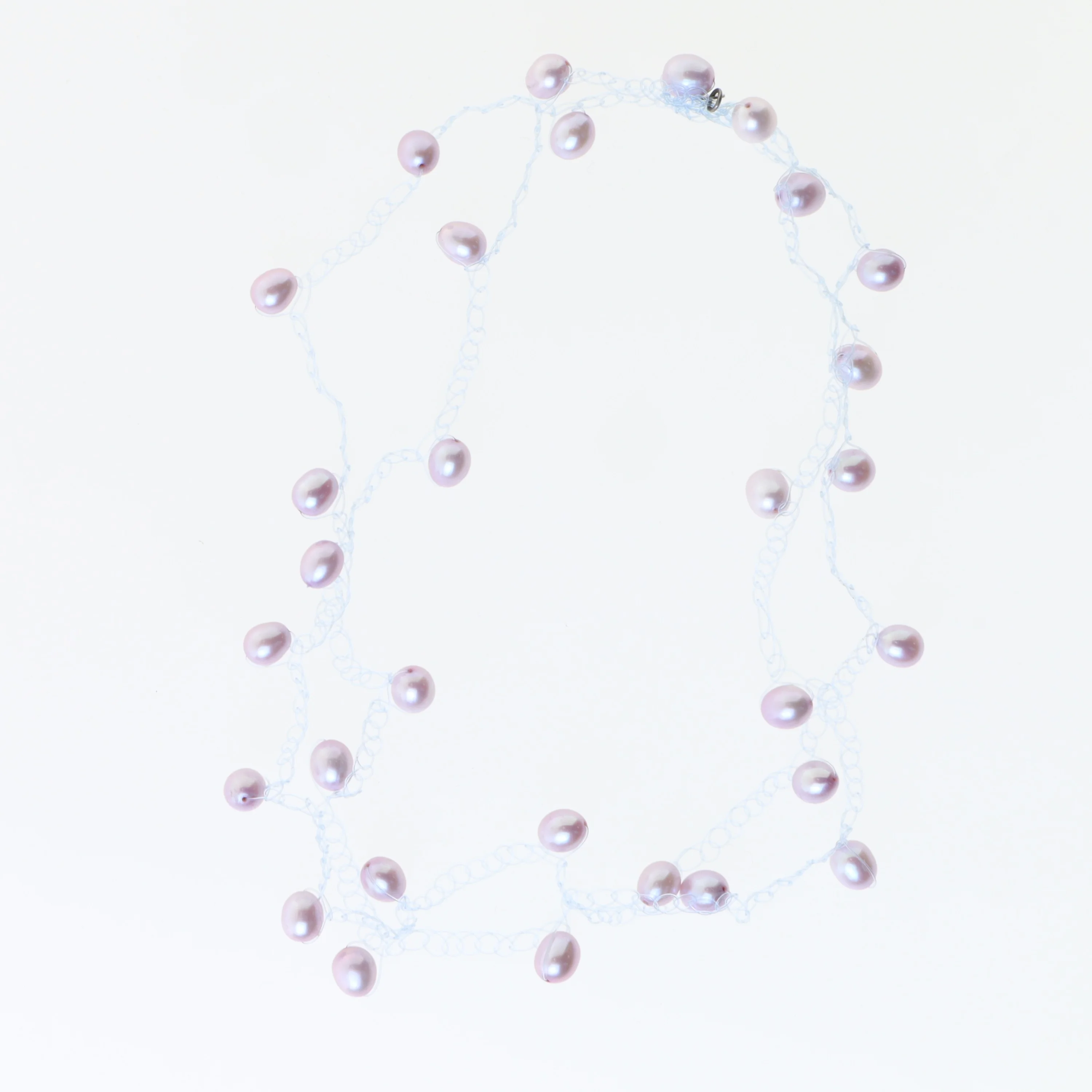 Perlehalskæde med lyserøde perler (str. 25 cm)