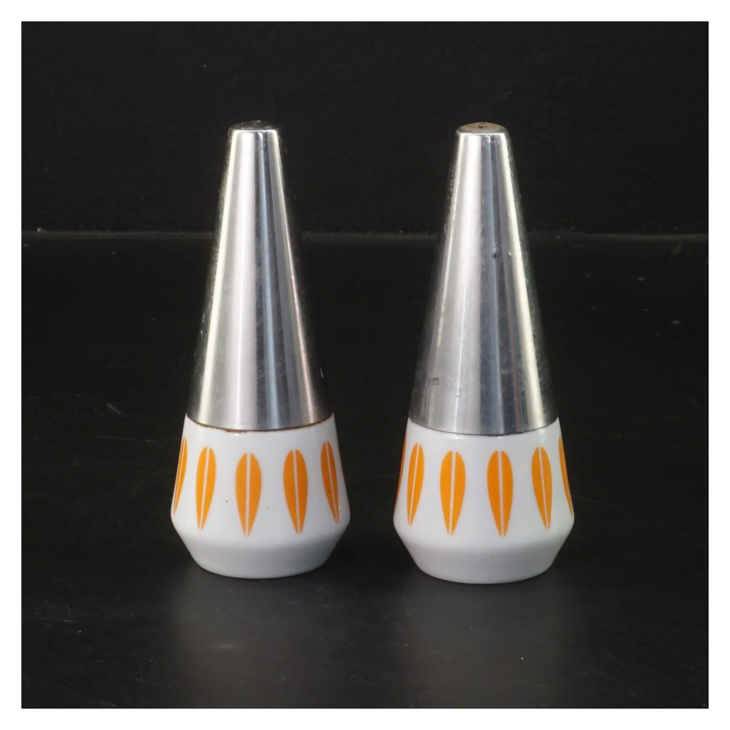 Lotus Lyngby Salt- og pebersæt (str. 11 cm)