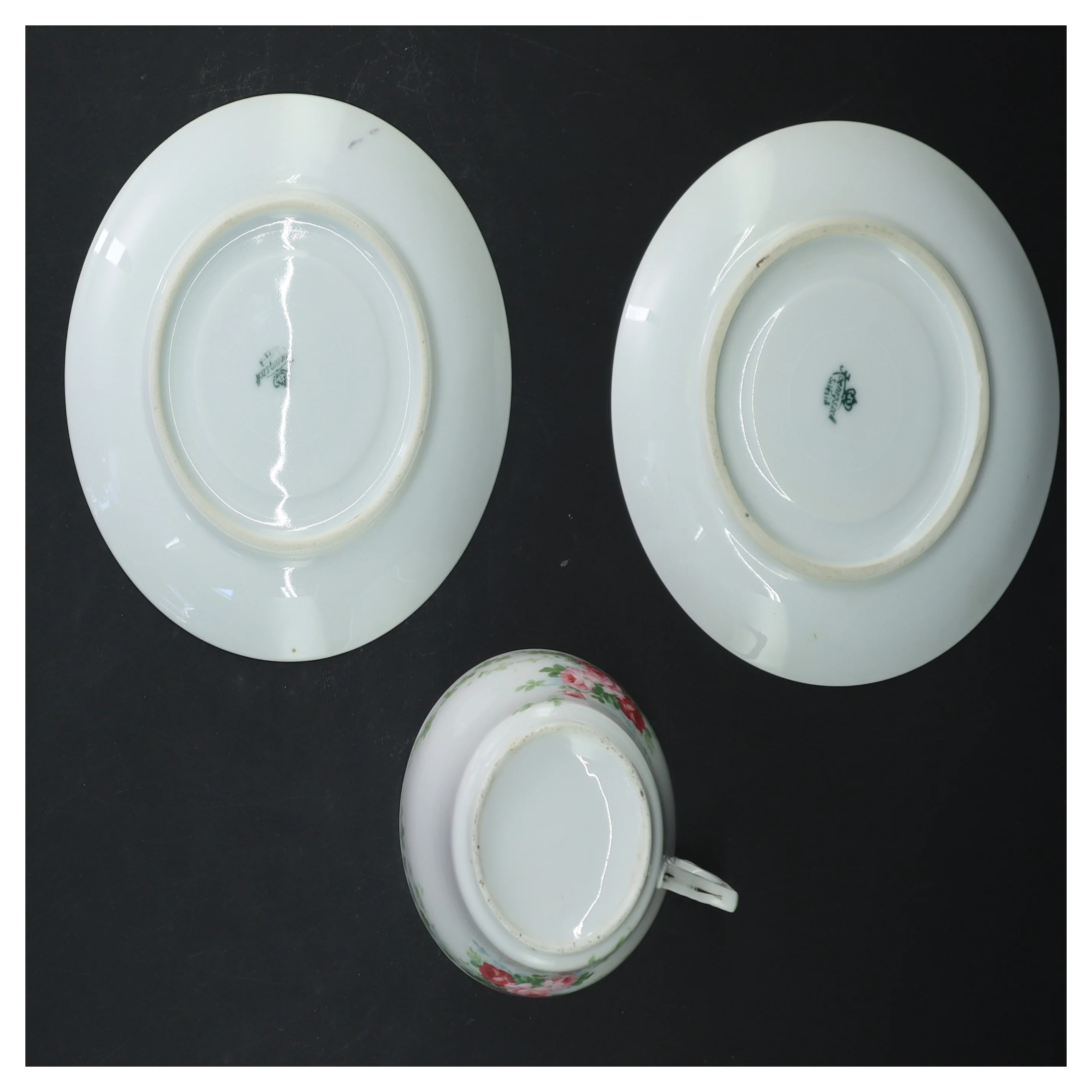 Antik Porcelænskop med underkopper (str. Ø 13 og 8 cm)