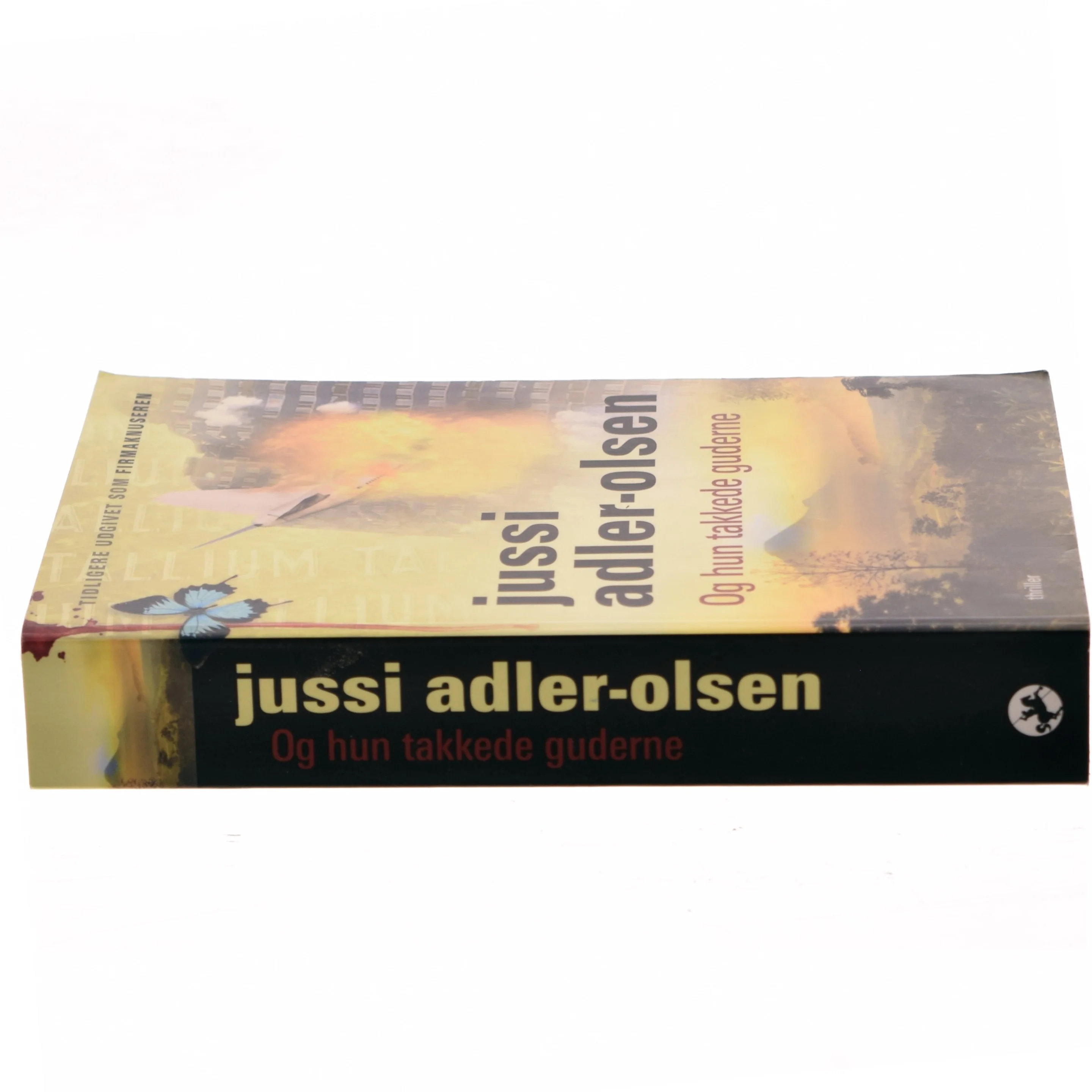 Og hun takkede guderne af Jussi Adler-Olsen (Bog)