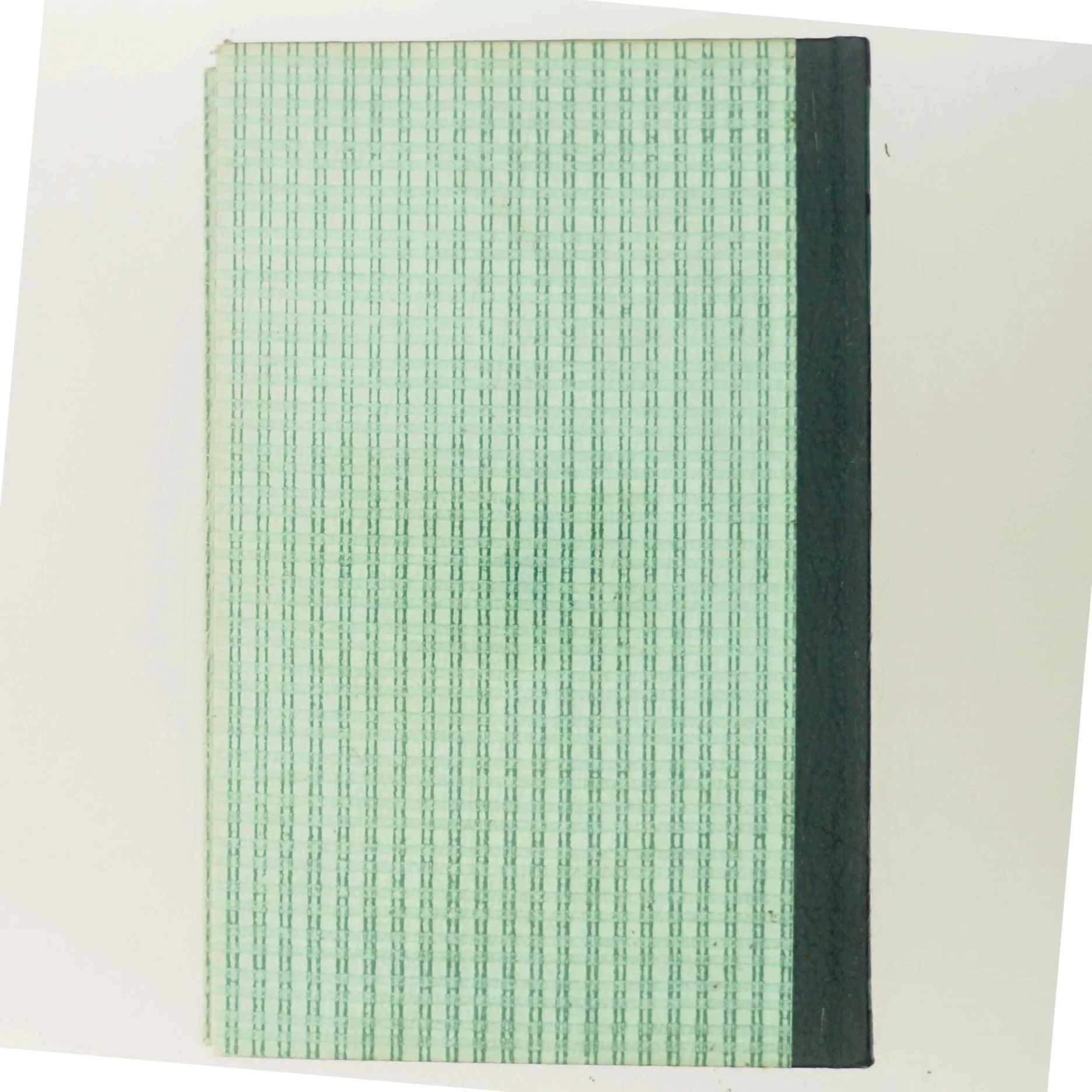 Bog med flot ryg og indbinding. Domino af John Grisham (Bog)