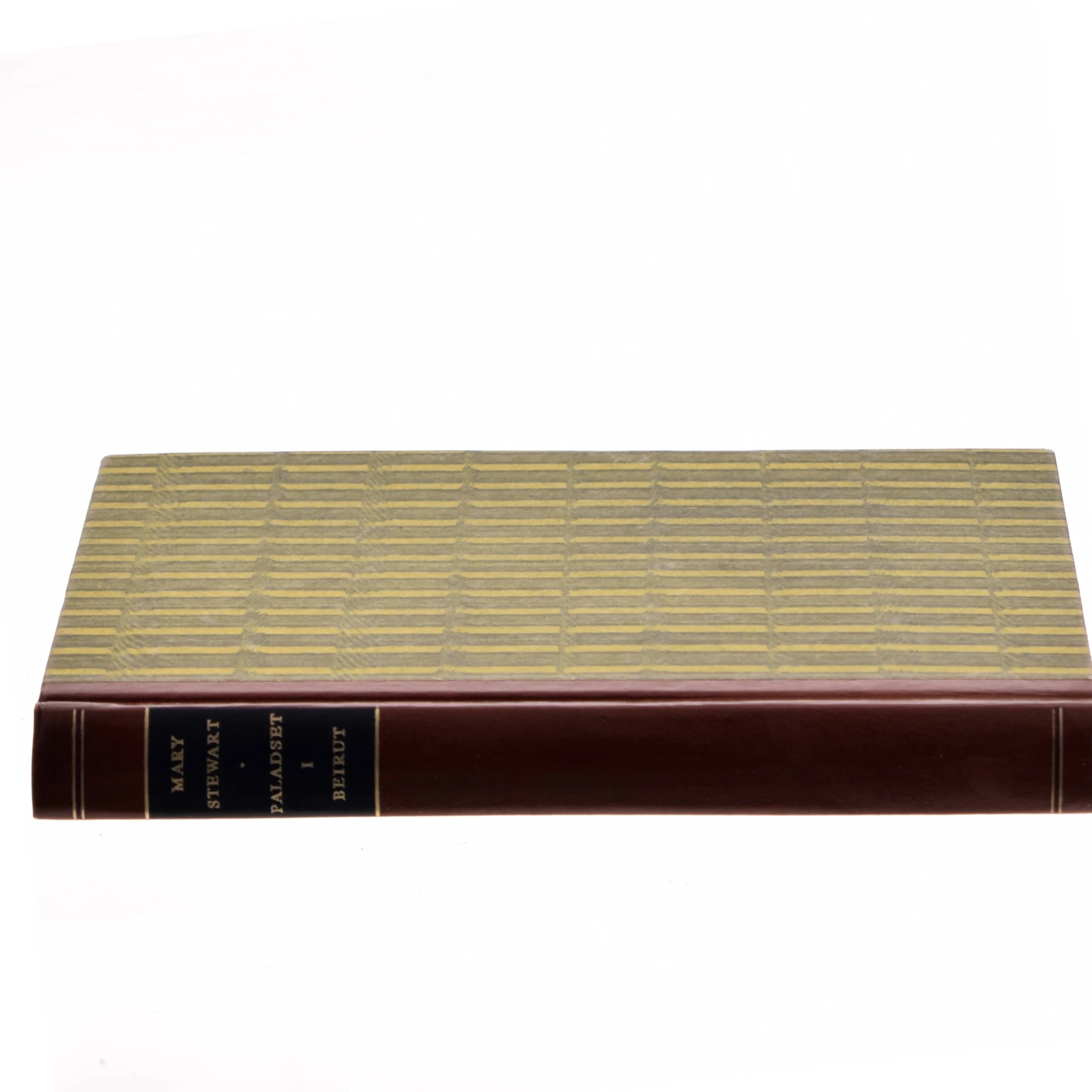Antik bog med flot indbinding. Paladset i Beirut af Mary Stewart (Bog)