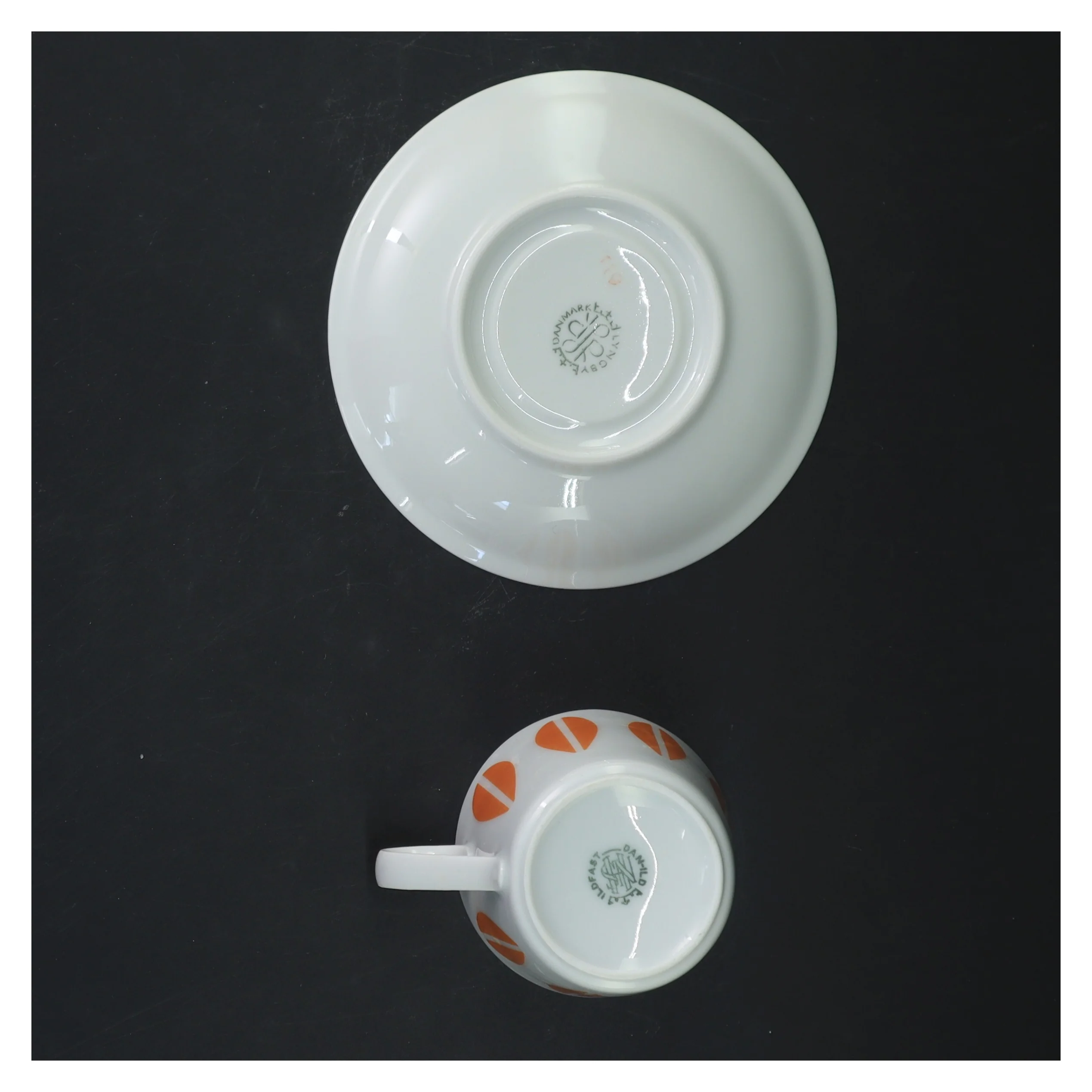 Original Lotus Lyngby Kaffekop med underkop. Flot stand (str. Ø 13 og 7,5 cm)