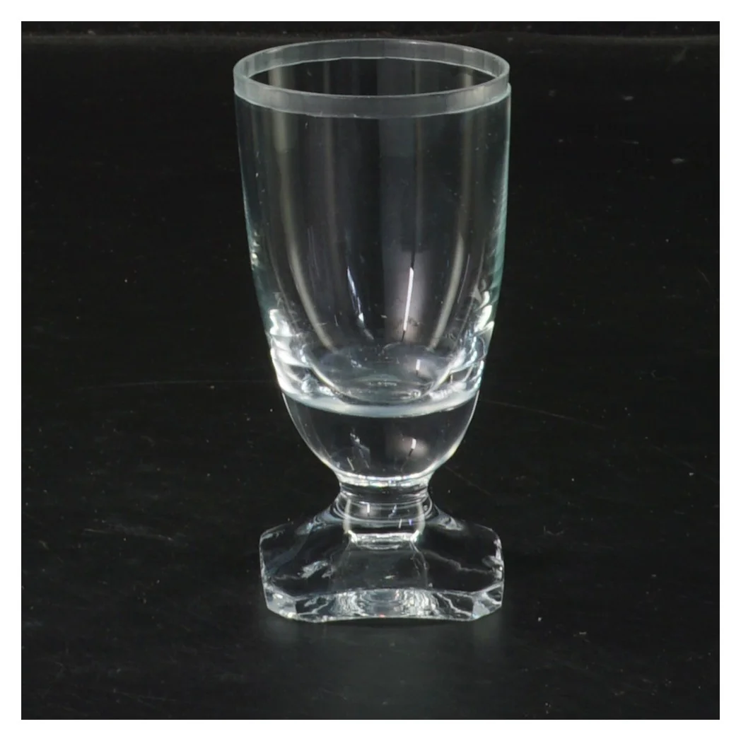 Lille glasvase (str. 8,5x4,5 cm)