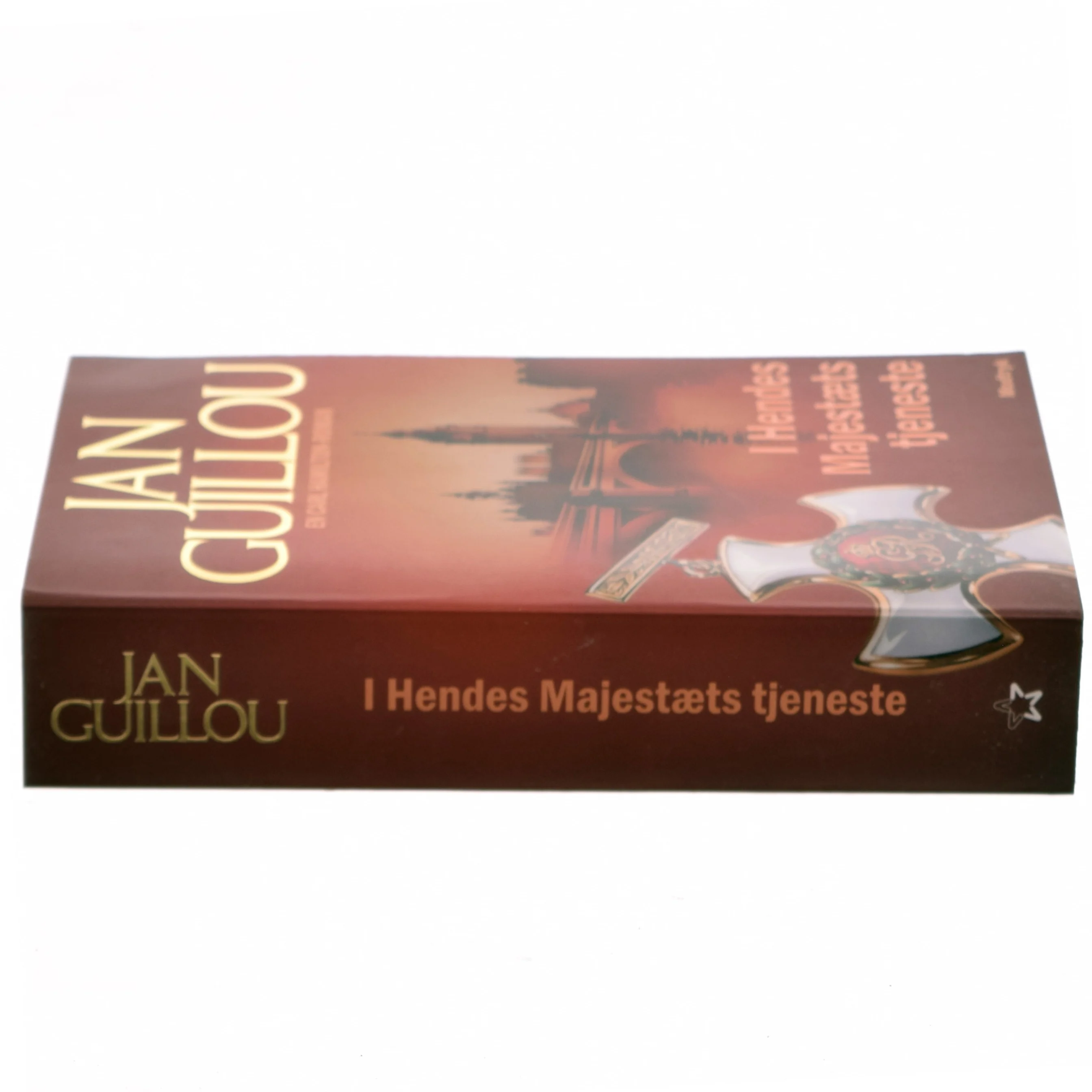 I Hendes Majestæts tjeneste af Jan Guillou (Bog)