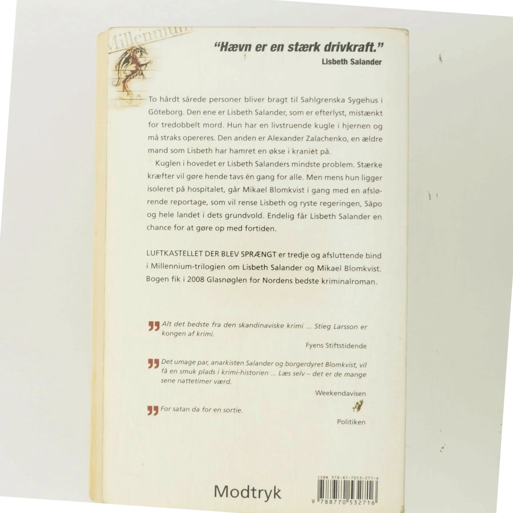 Luftkastellet Der Blev Spraengt (af Stieg Larsson) [Imported] [Paperback] (Danish) (Millennium, 3. Bind) af Stieg Larsson (Bog)