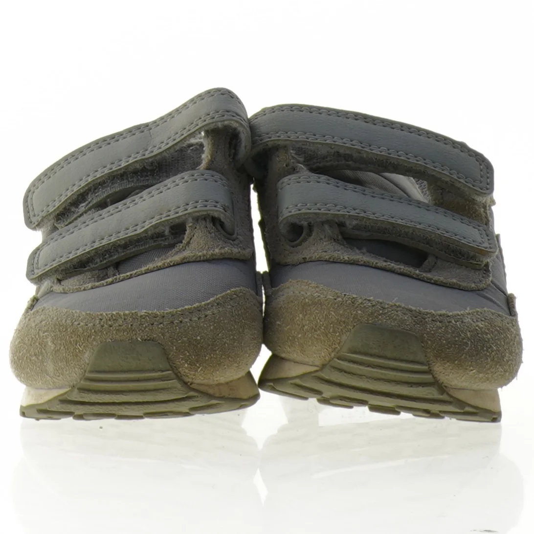 Nike børnesko med velcrolukning fra Nike (str. 22)