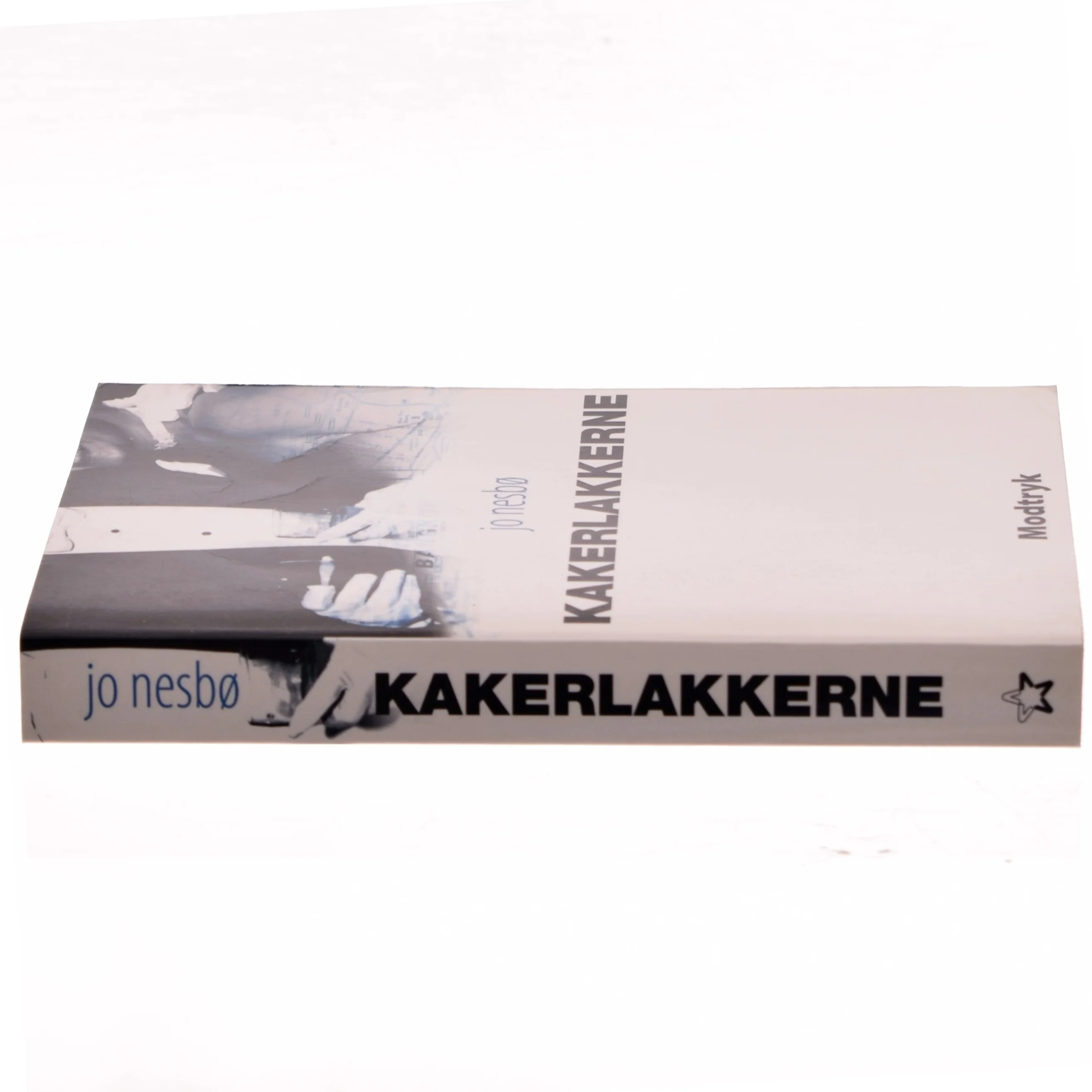 Kakerlakkerne af Jo Nesbø (Bog)