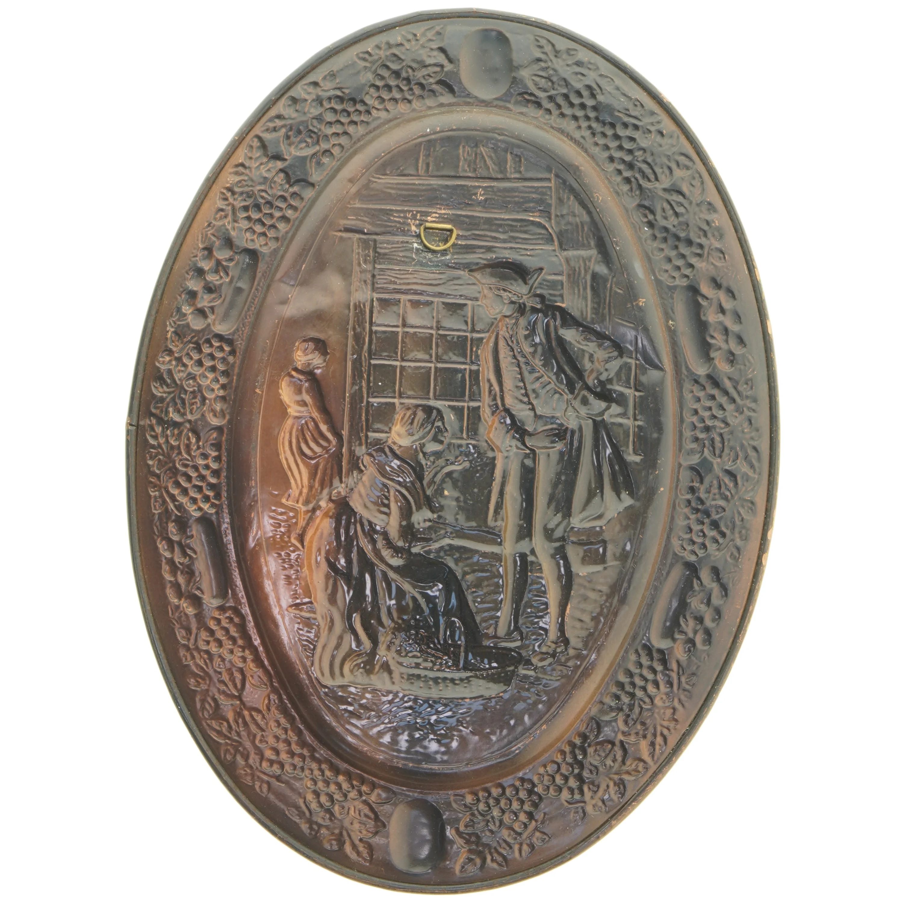 Ovalt dekorations fad med relief (str. 39x29 cm)