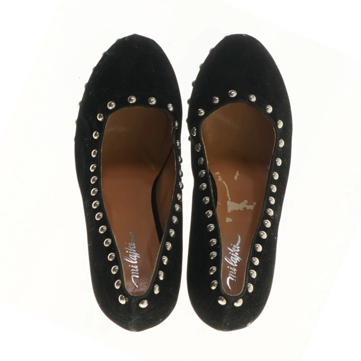 Høje hæle med nitter (str. 40 )