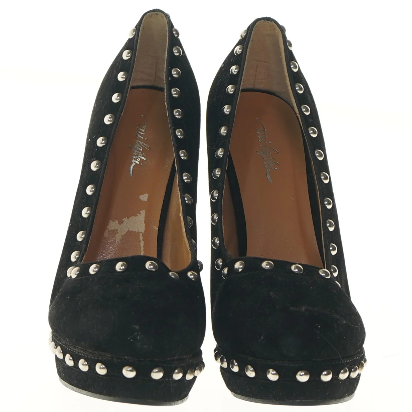 Høje hæle med nitter (str. 40 )