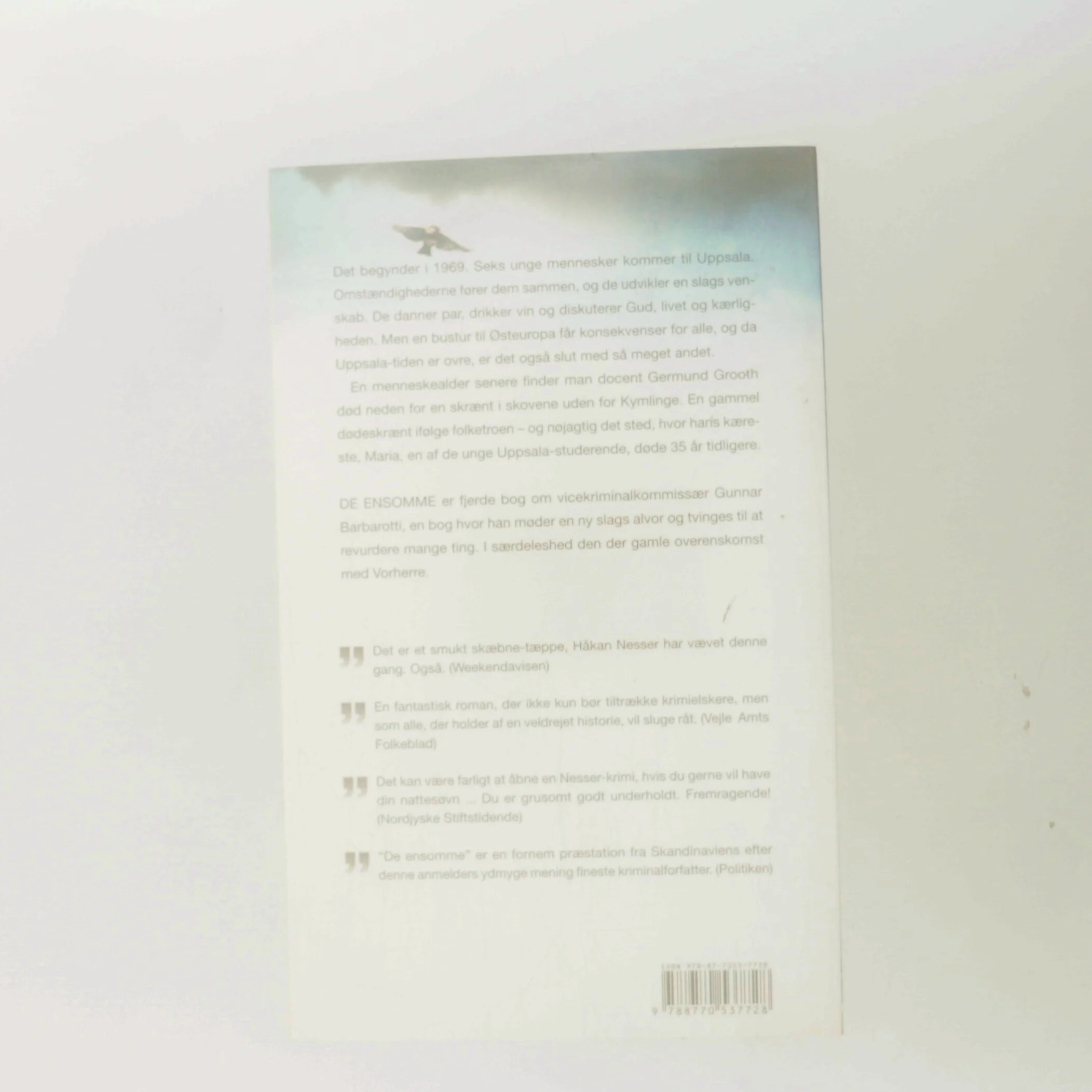 De ensomme af Håkan Nesser (Bog)