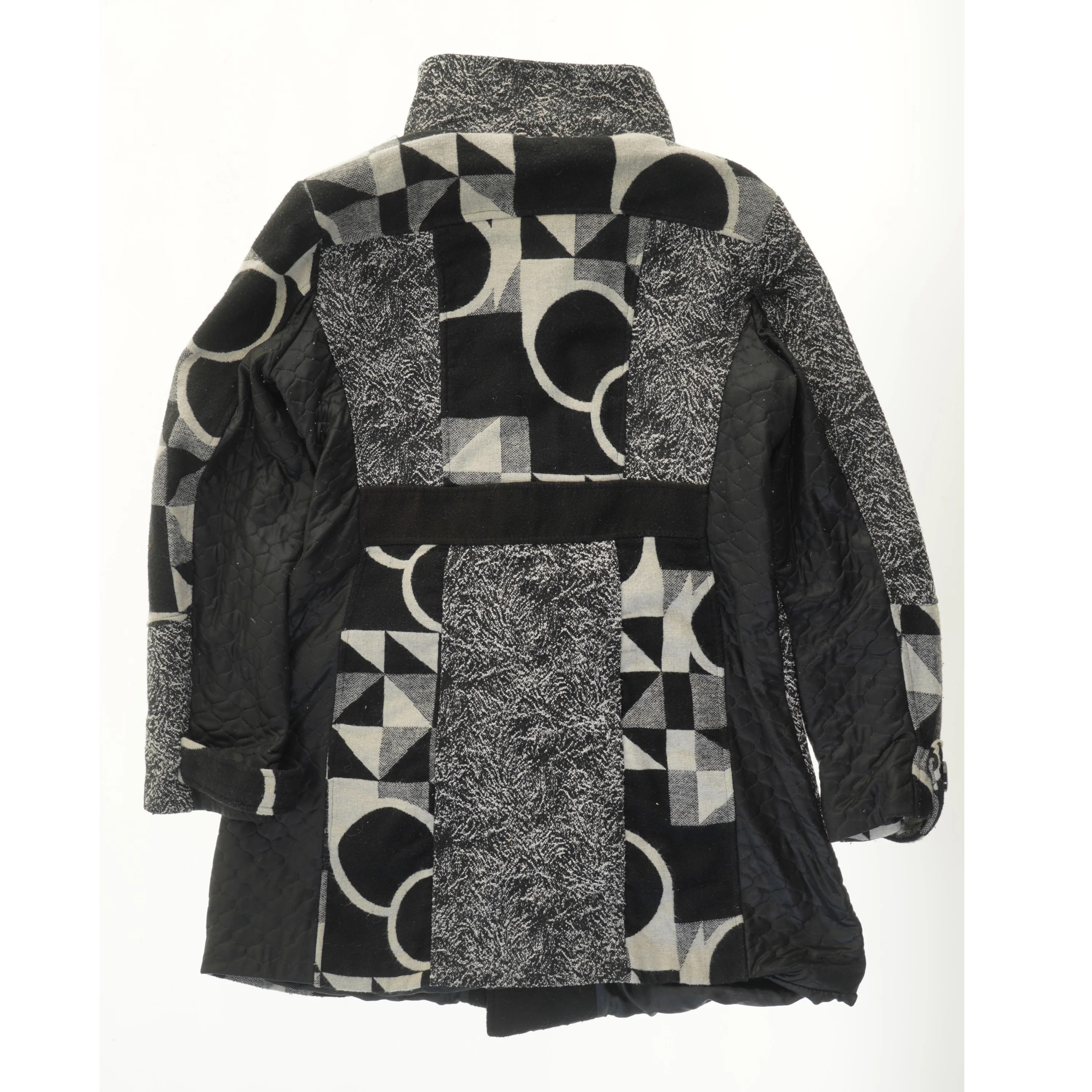 Jakke med geometrisk mønster (str. XXL)