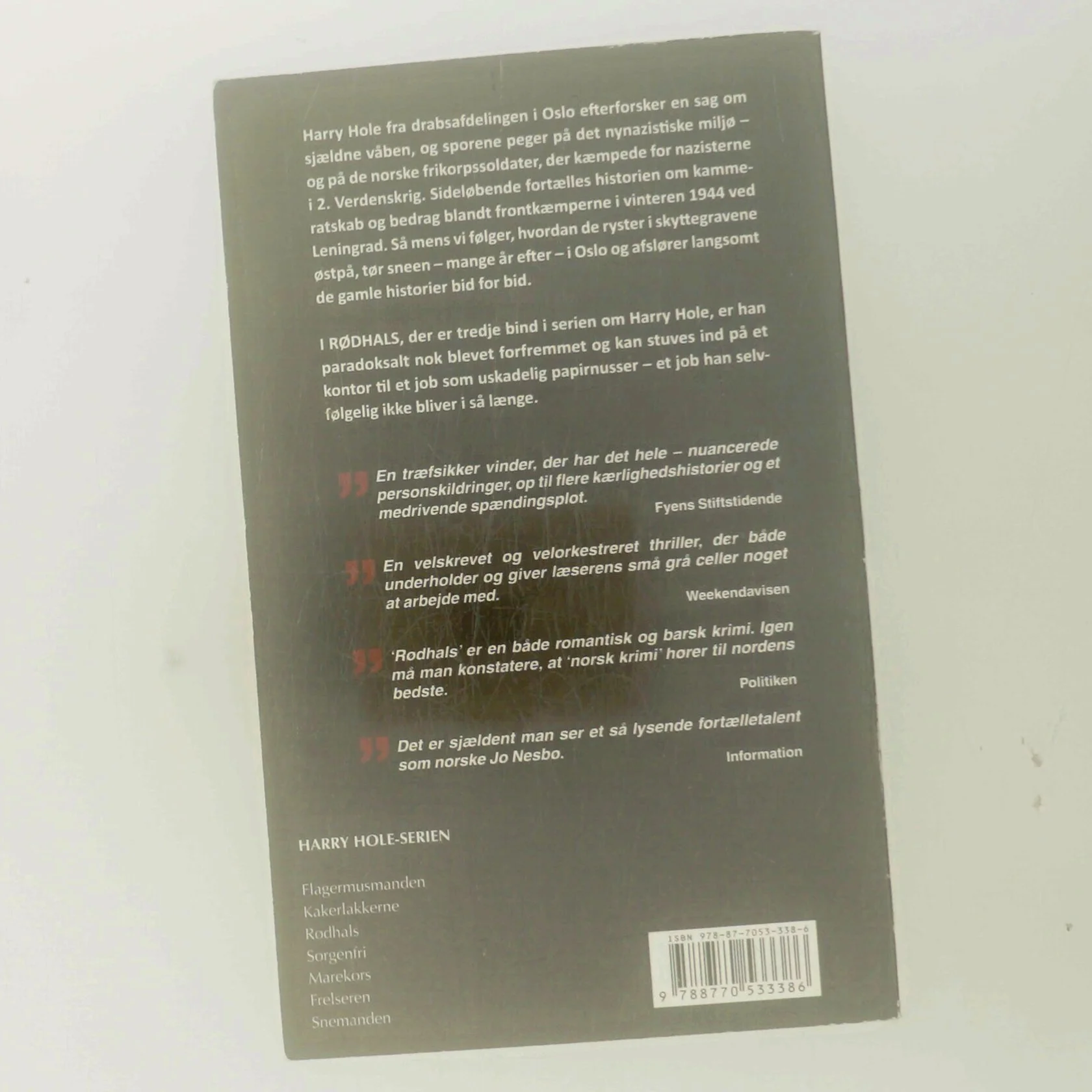 Rødhals af Jo Nesbø (Bog)