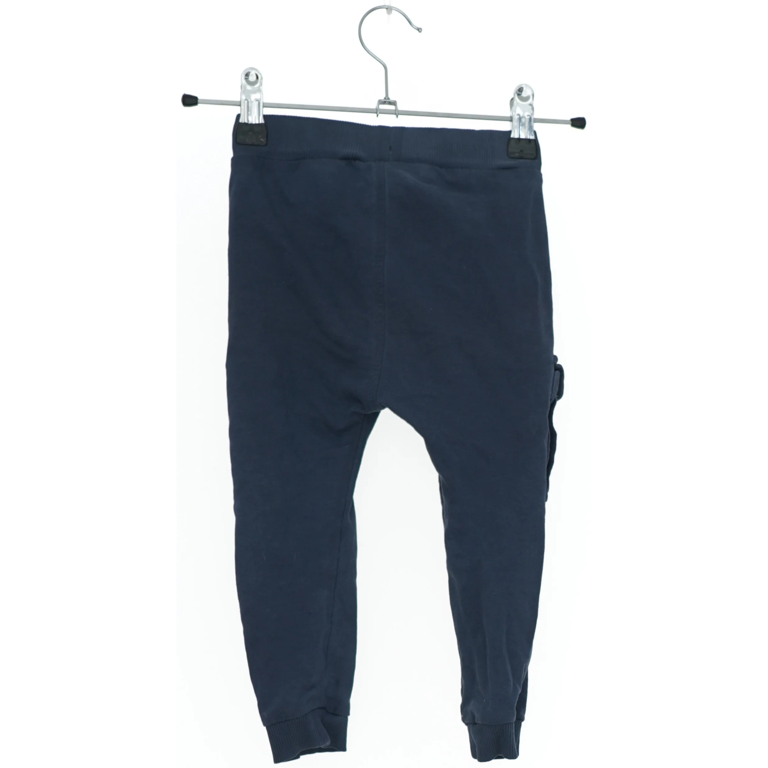 Børnebukser med lommer fra Hummel (str. 68)