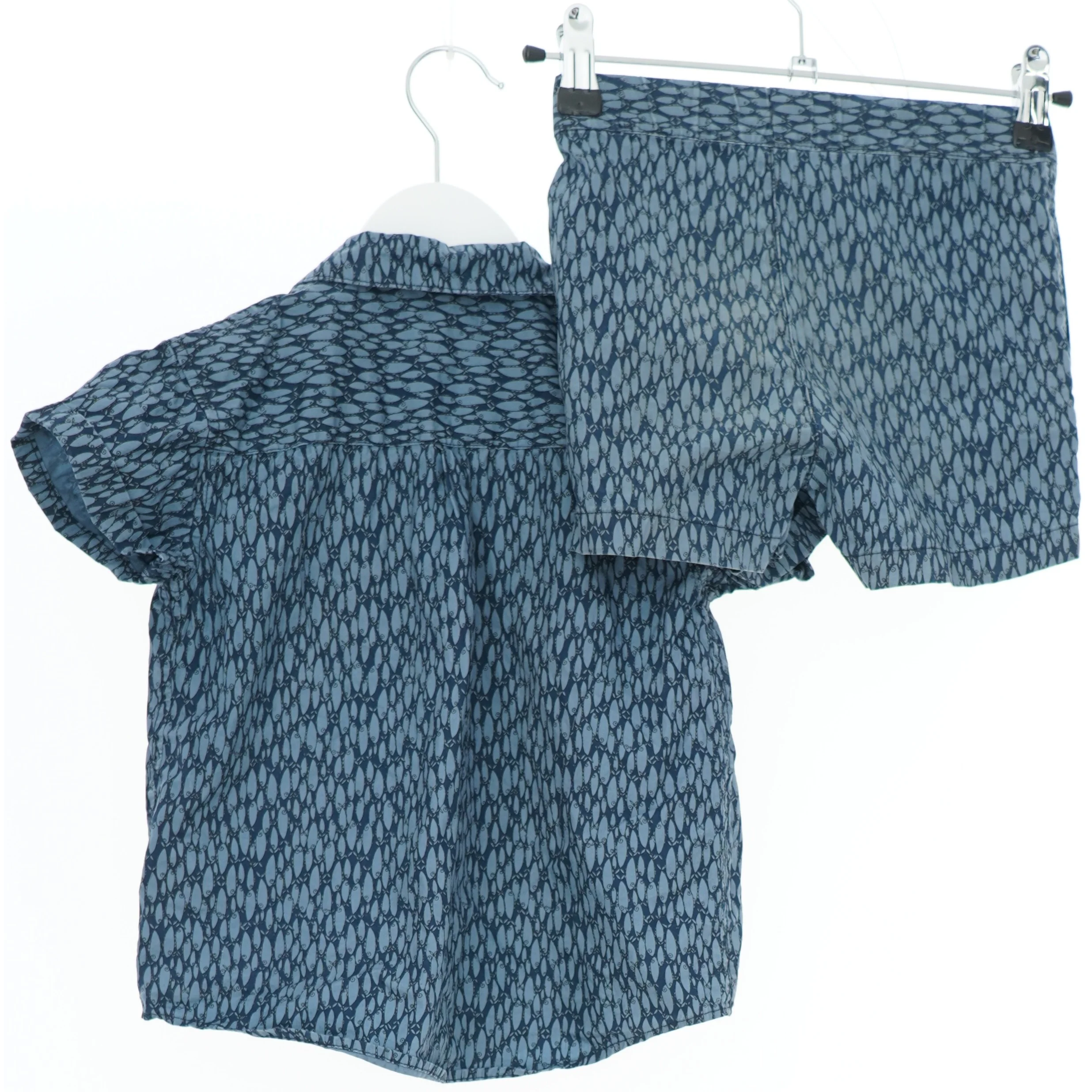 Bluse og shorts sæt til børn fra Pomp de Lux (str. 98)