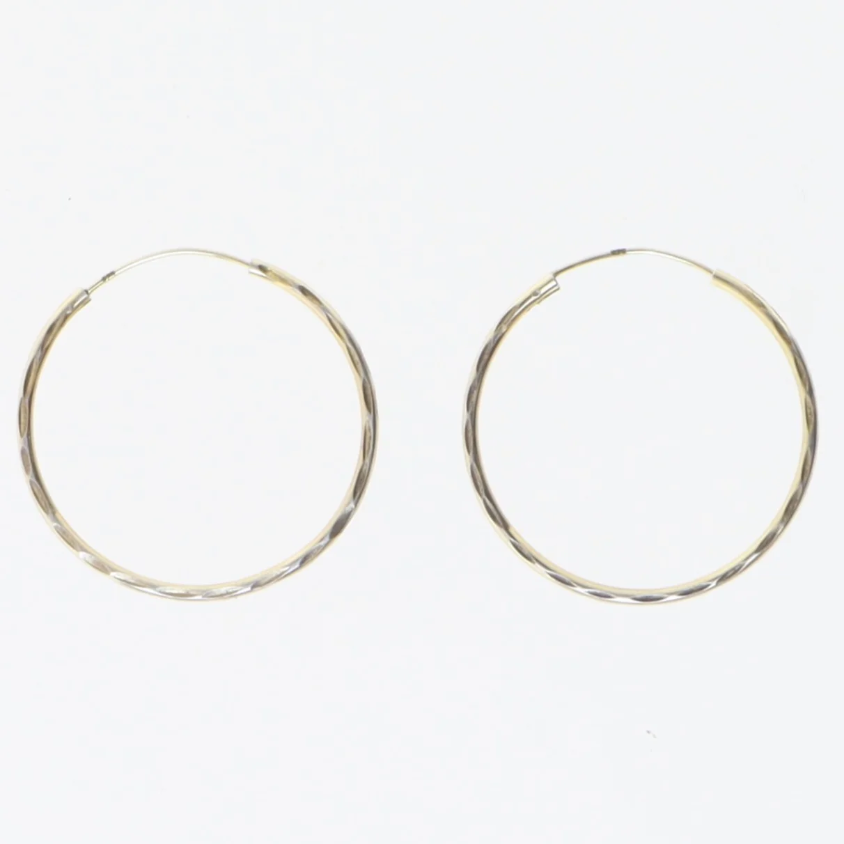 Guldstøbte hoops øreringe (str. Ø 3 cm)