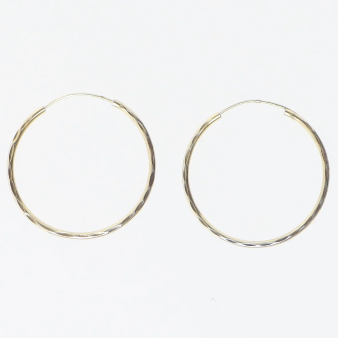 Guldstøbte hoops øreringe (str. Ø 3 cm)