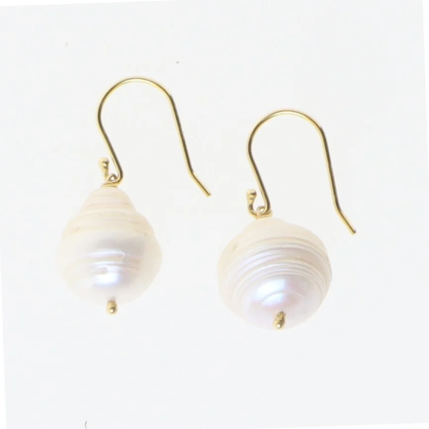 Perleøreringe med krog (str. 3 cm)