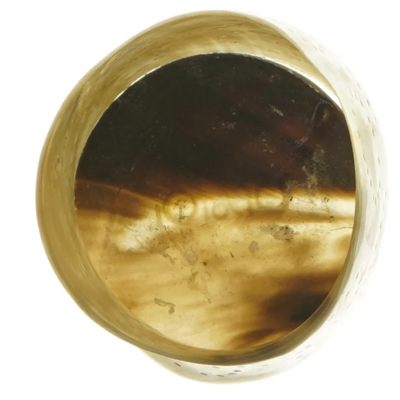 Lysestage i horn (str. Ø 7,5 cm længde 11 cm)