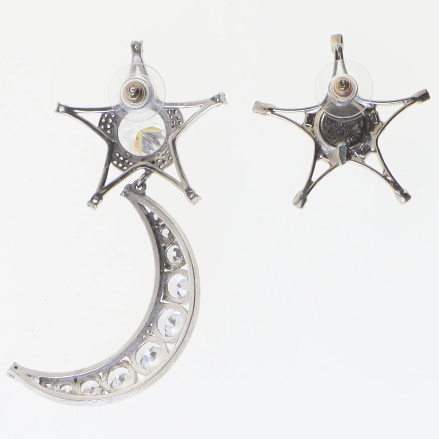 Ørestikker med stjerne og måne design (str. 7 og 3,5 cm)