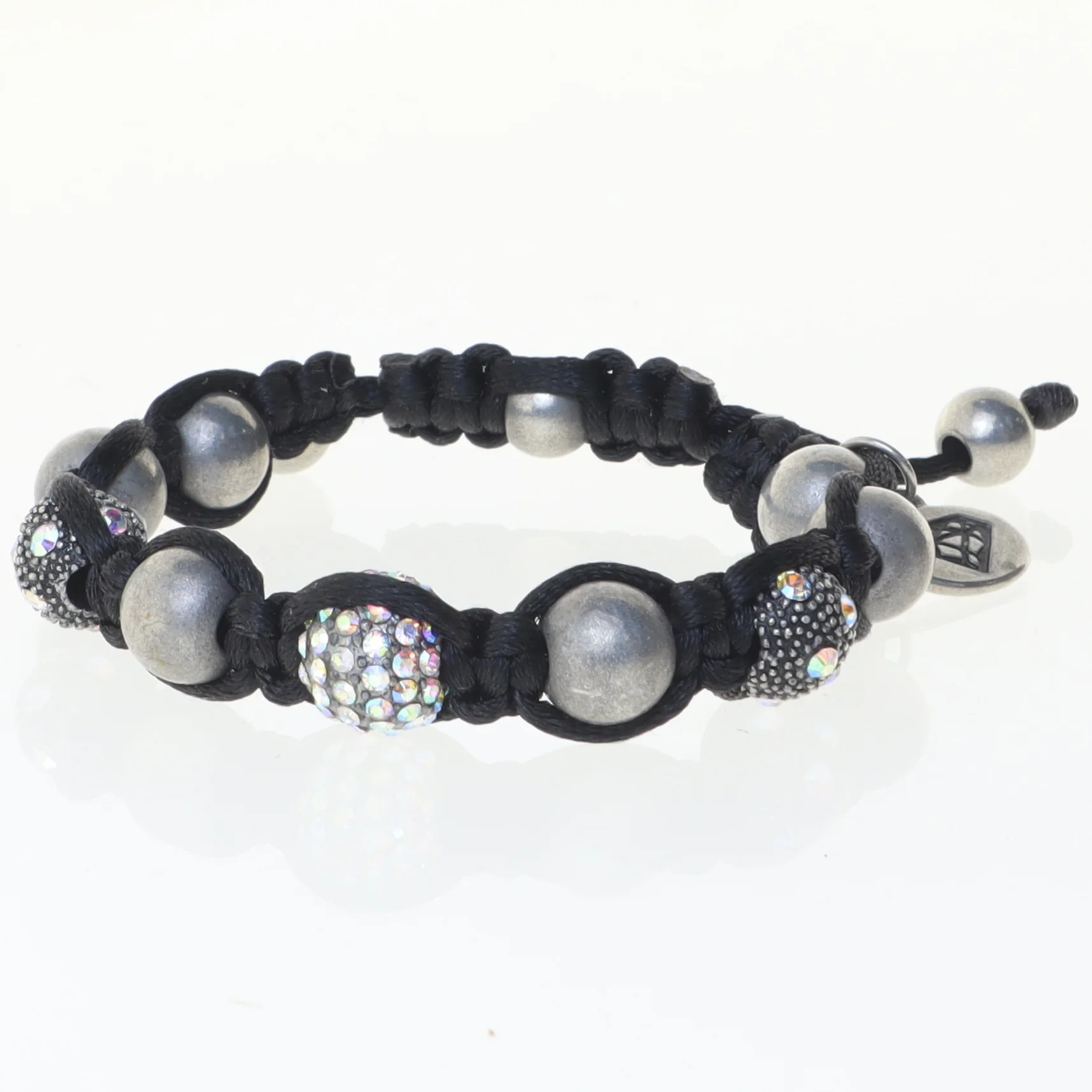 Armbånd med perler (str. Ø 6 cm)