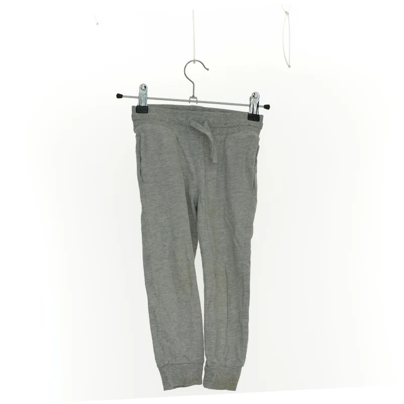 Sweatpants (str. 104 cm)