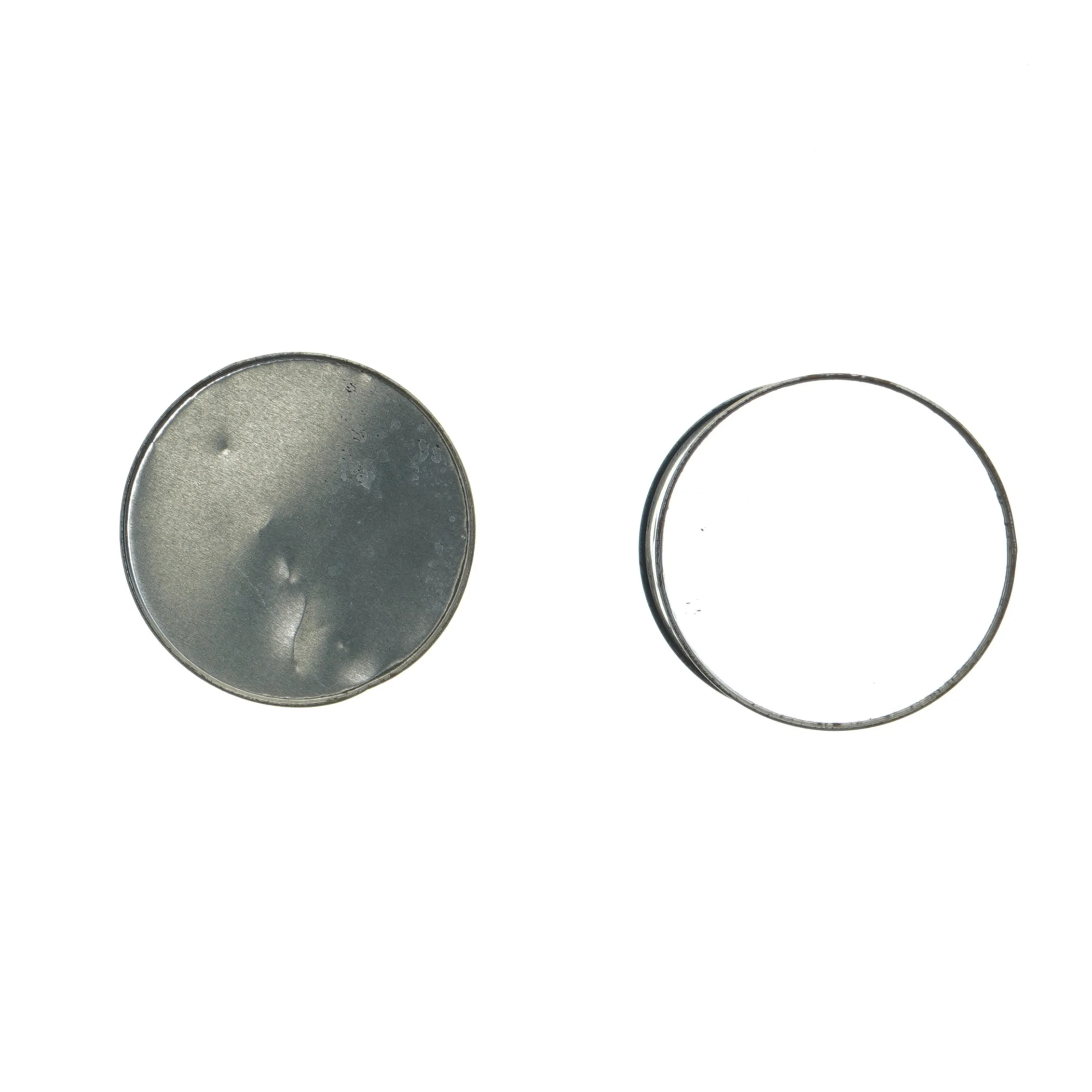 Dekorative rund metaldåser (str. Ø. 10 cm længde. 10 cm)