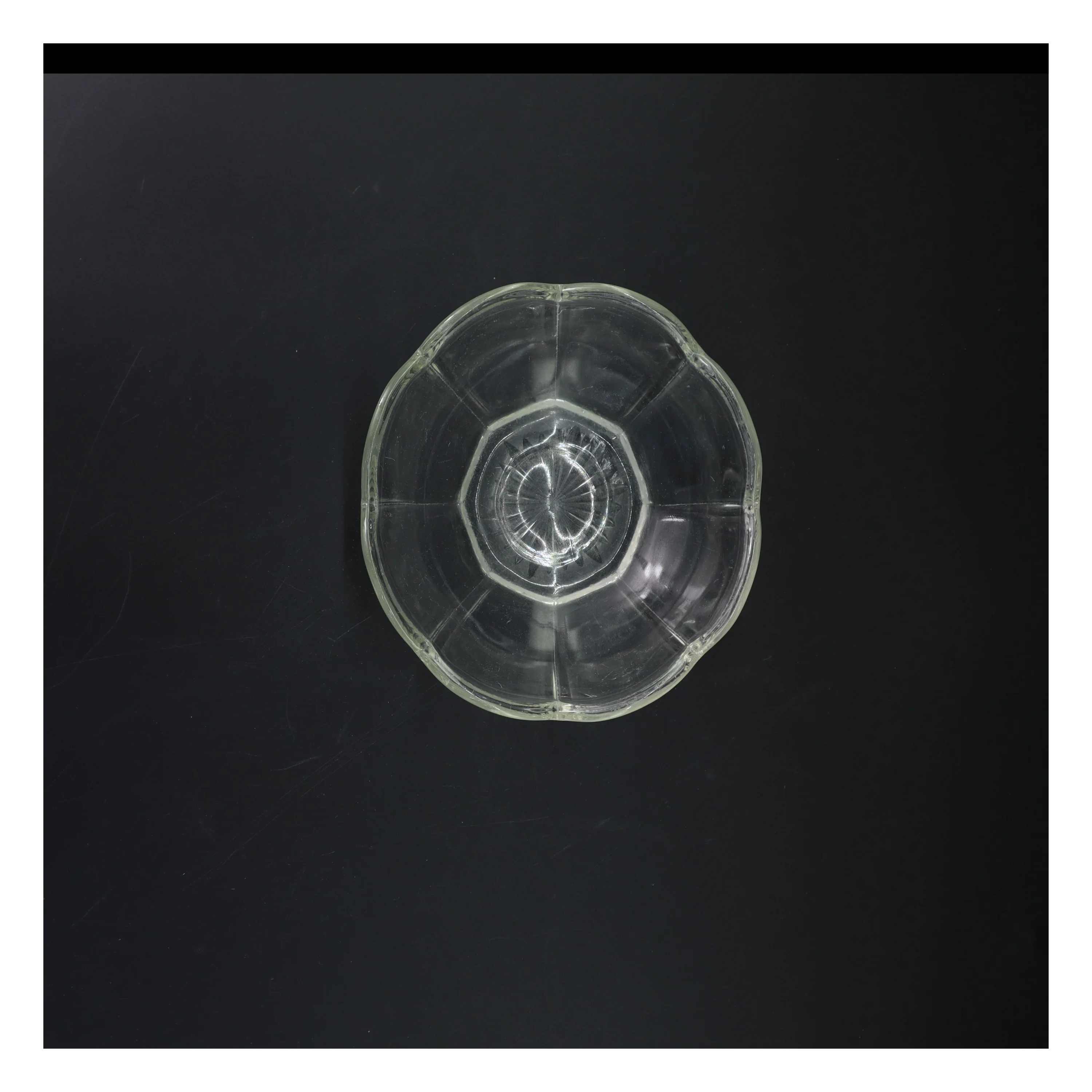 Glas skål (str. Ø 17 cm)