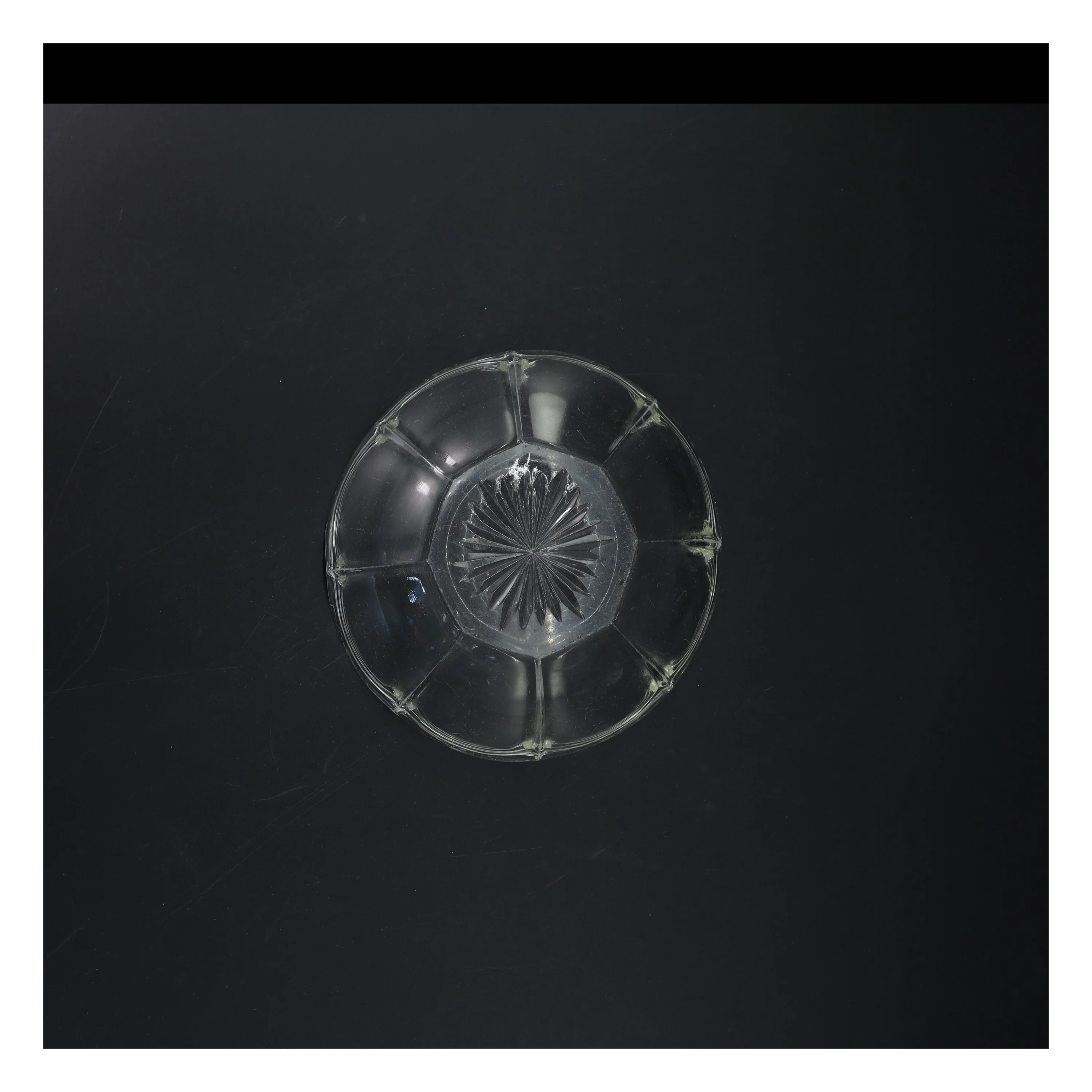 Glas skål (str. Ø 17 cm)