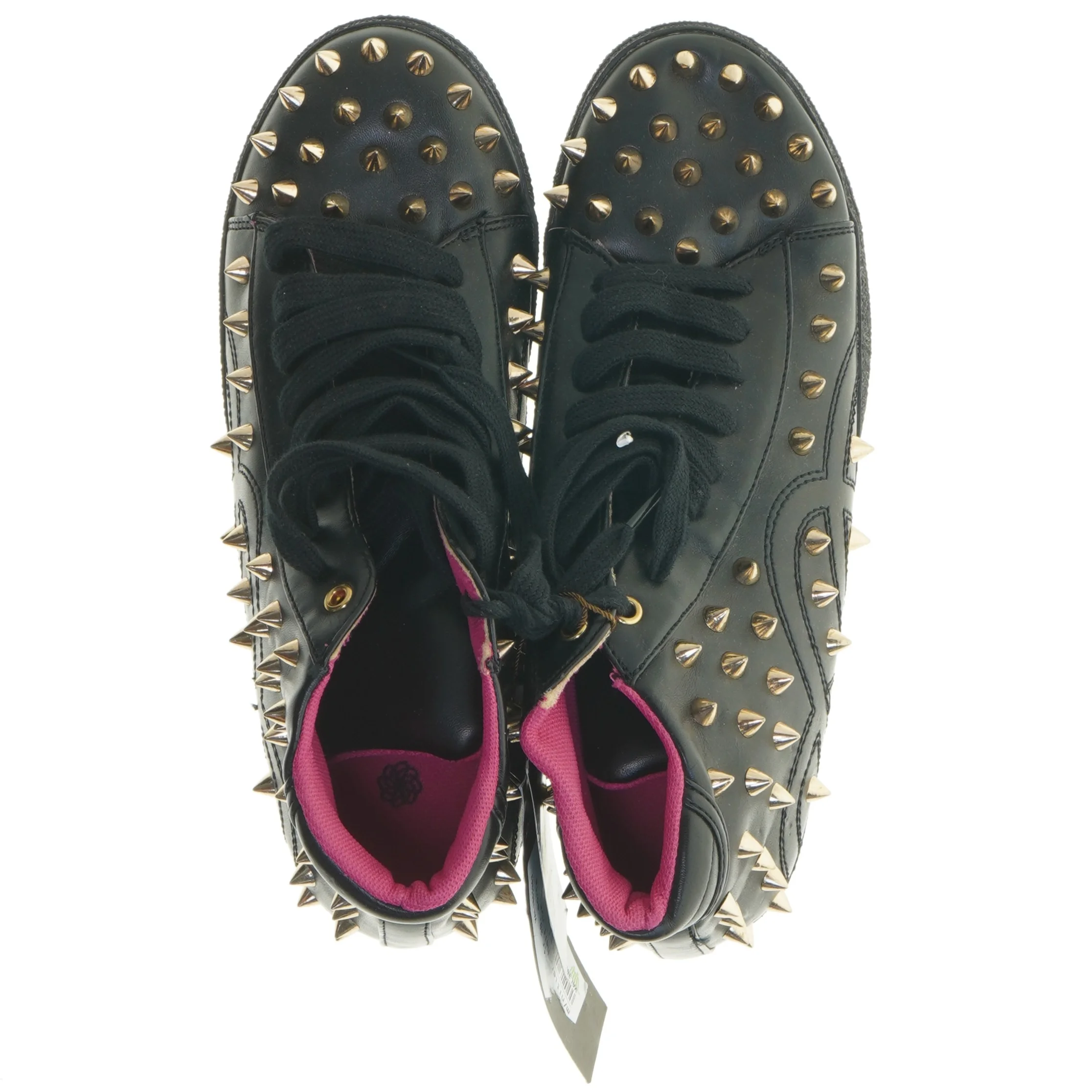 Sorte sneakers med nitter fra Pieces (str. 38 )