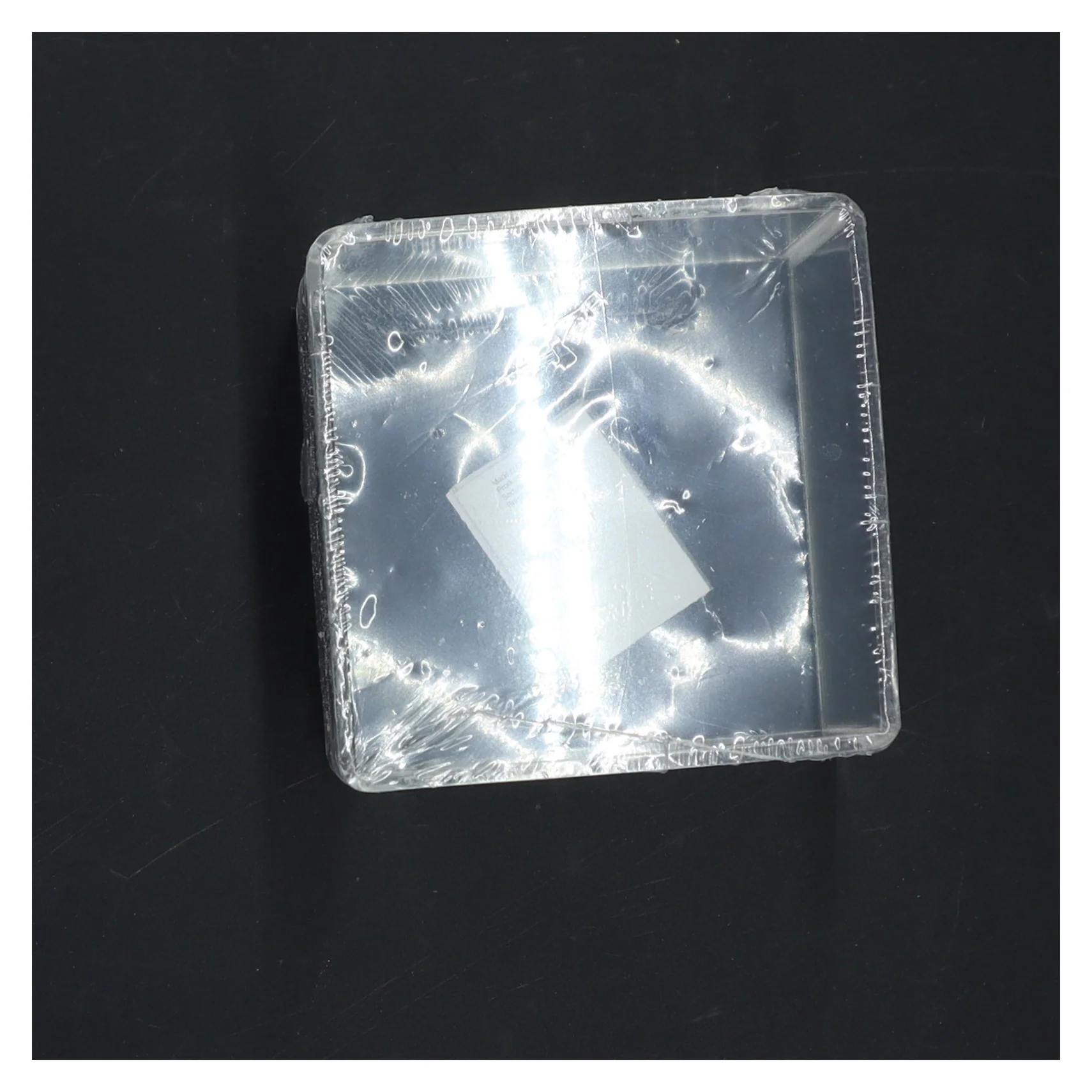 Kvadratisk klar opbevaringsboks fra Jysk (str. 9x9x9 cm)