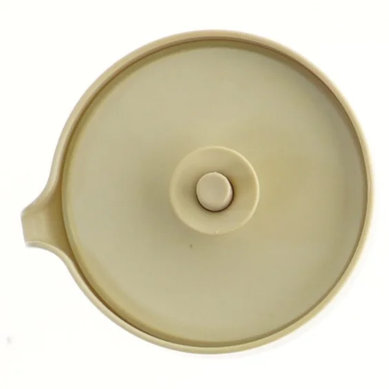 Tupperware beholder med låg fra Tupperware (str. Ø 6,5x9,5 cm)