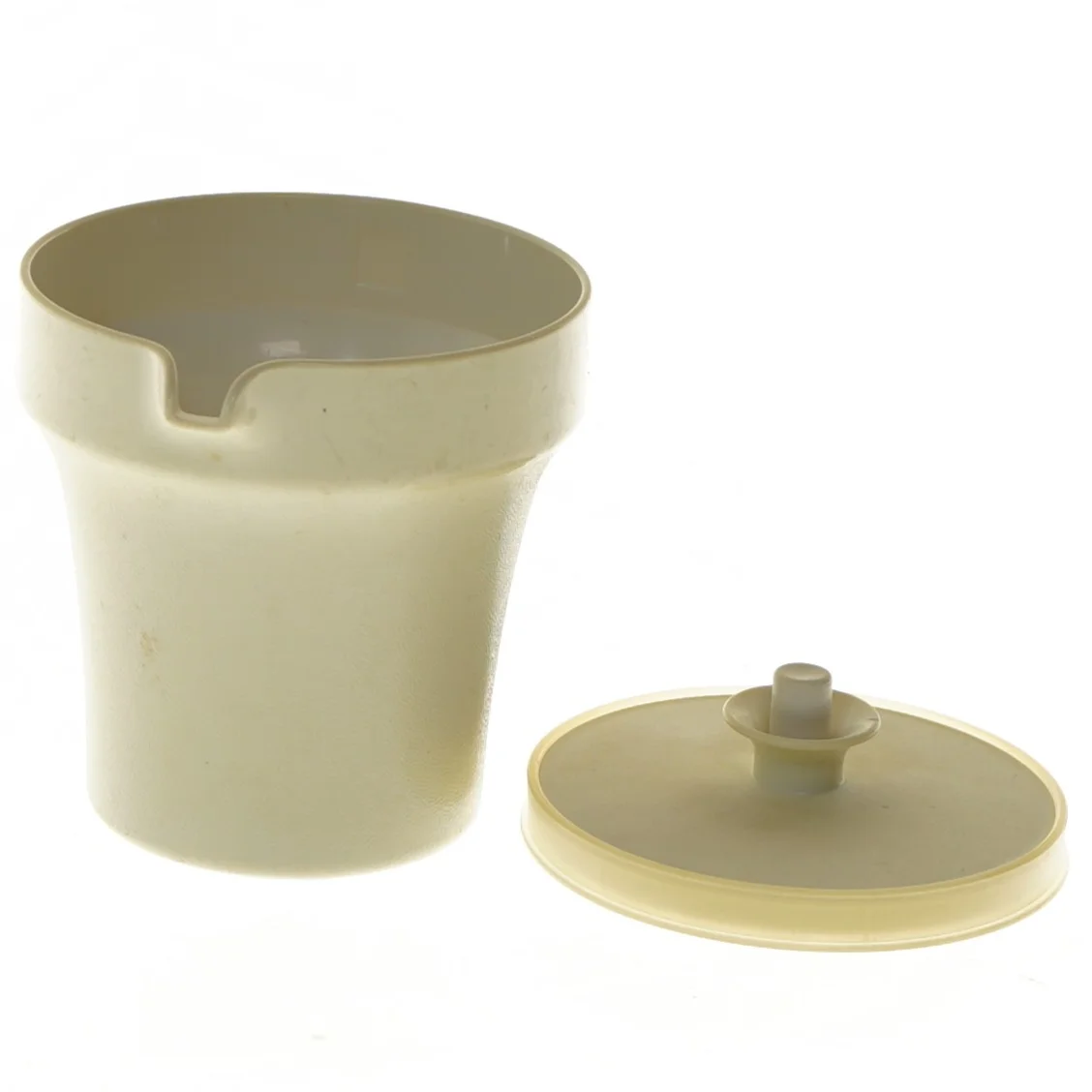 Tupperware beholder med låg fra Tupperware (str. Ø 6,5x9,5 cm)