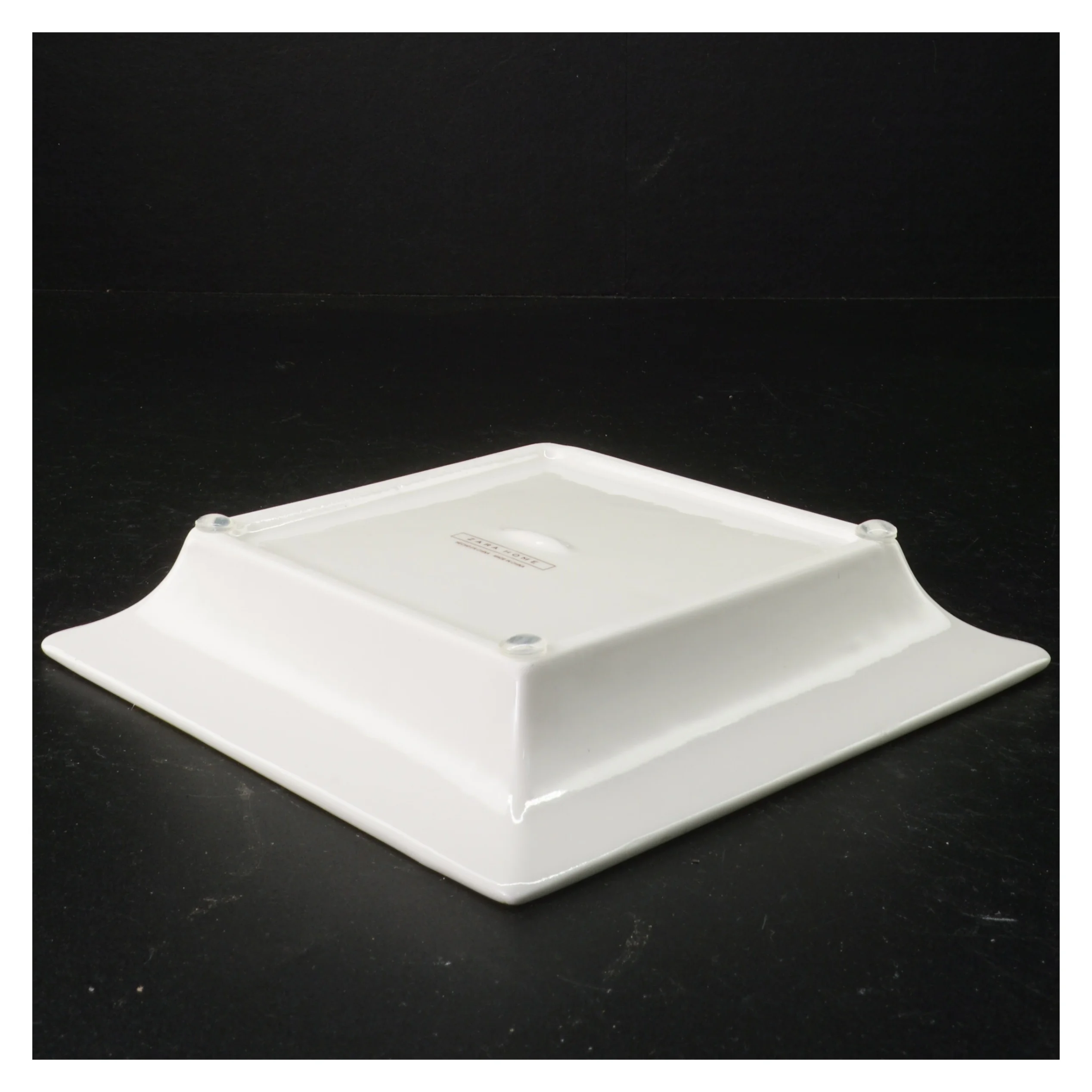 Porcelænsfad eller askebærger med blomstermotiv fra Zara Home (str. 18 x 18 cm)