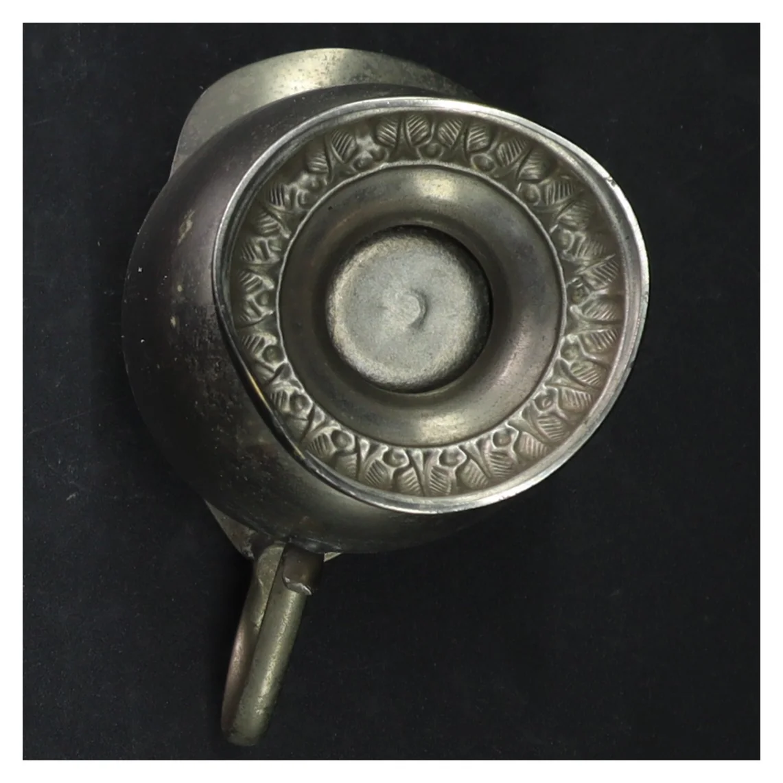 Sølvfarvet kande (str. 13 cm)