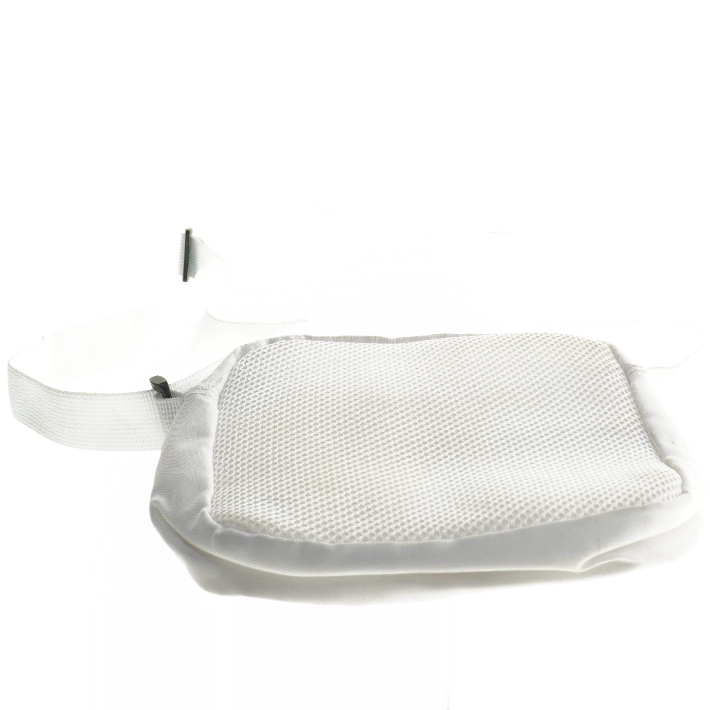 Hvid crossbody taske fra Black Squad (str. 20 x 23 cm)