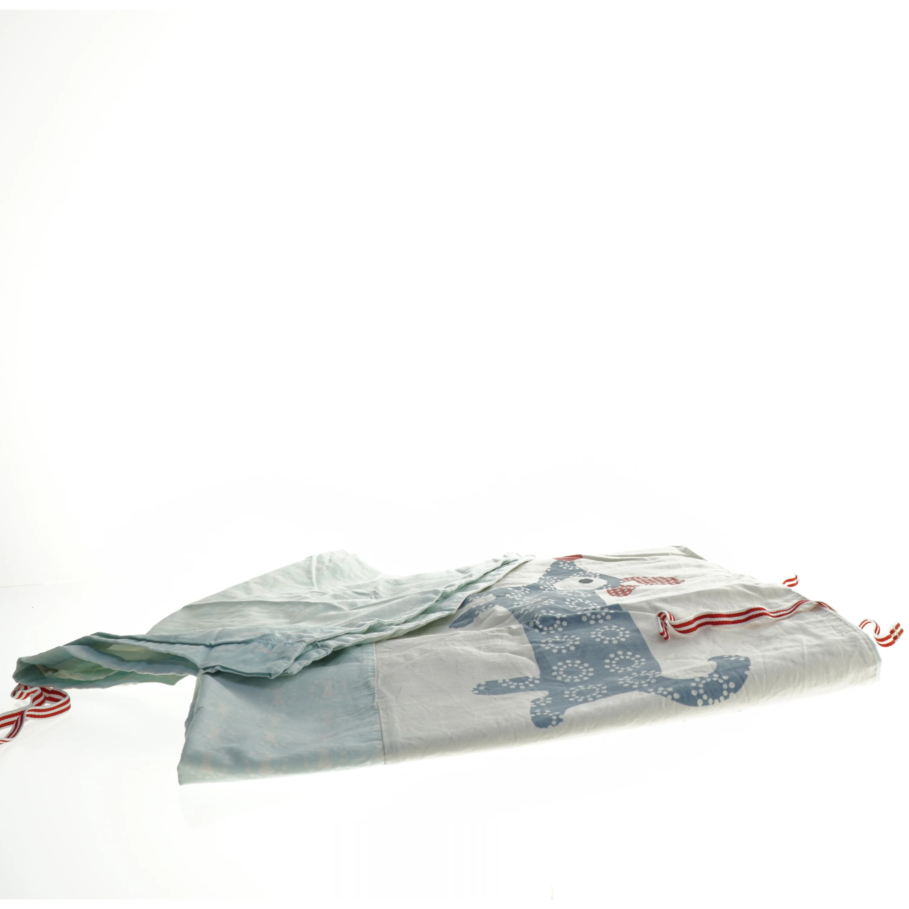 Barnesengesæt med dyreprint (str. 104 x 130 cm. 40 x 44 cm)