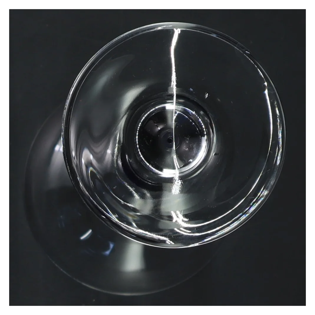 To cocktailglas med lange stilke (str. 19 cm)