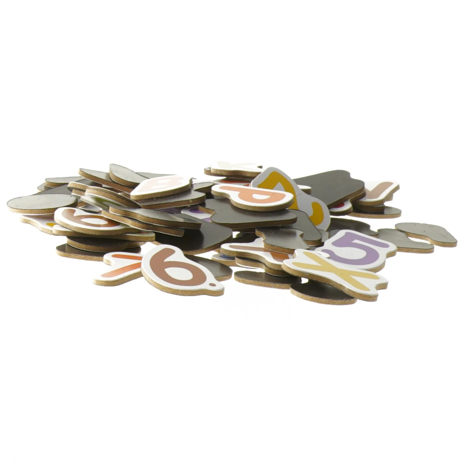 Magnetiske bogstaver og tal (str. 4 cm)