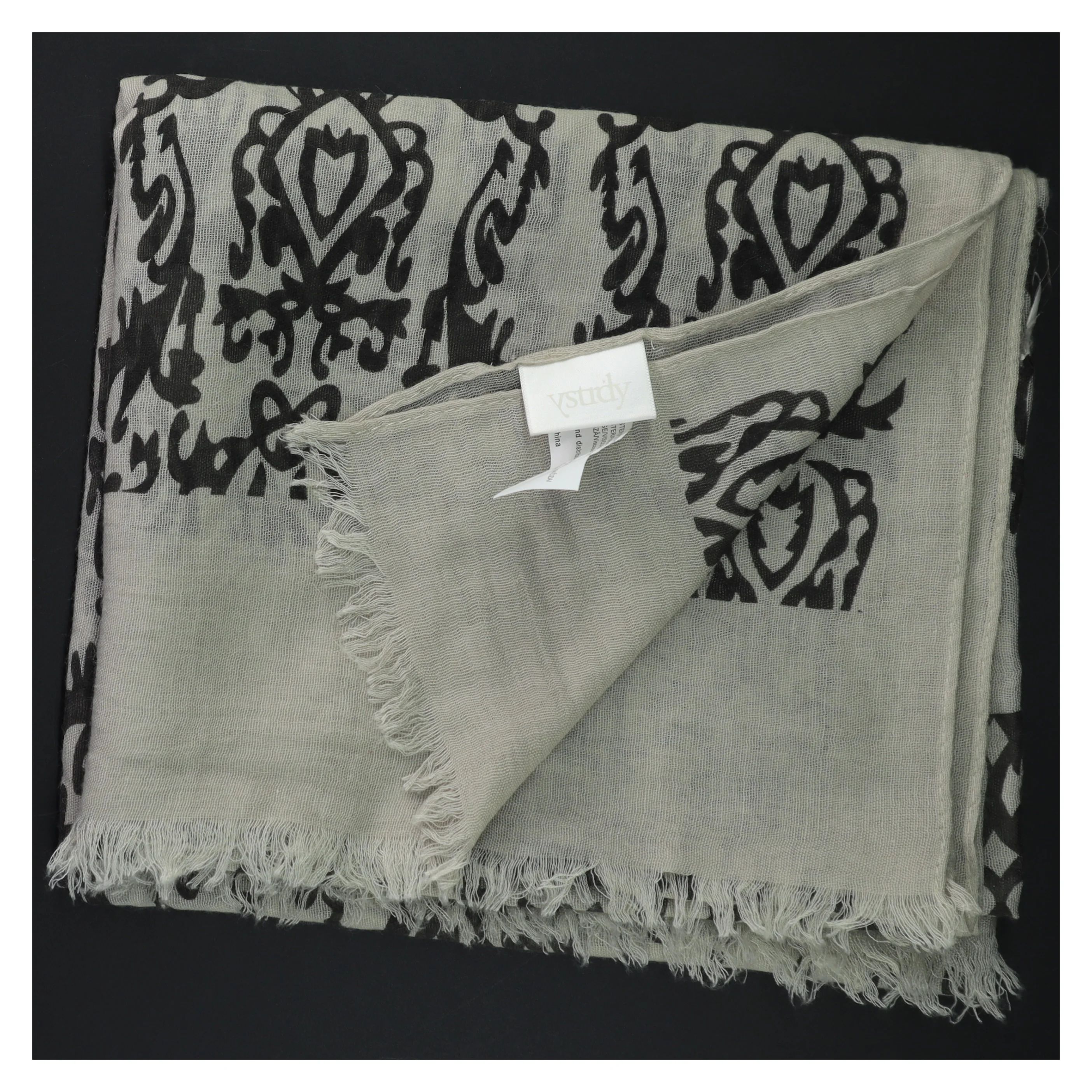 Dekorativt tørklæde med mønster fra Ystrdy (str. 195 x 100 cm)