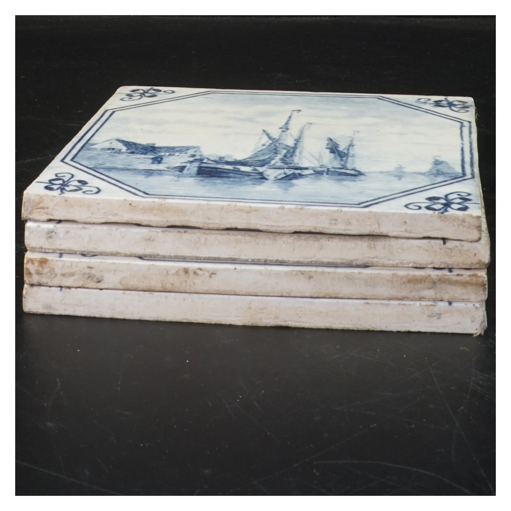 Fliser med havnemotiver (str. 15,5 cm. x, 15,5 cm. 4 styk)