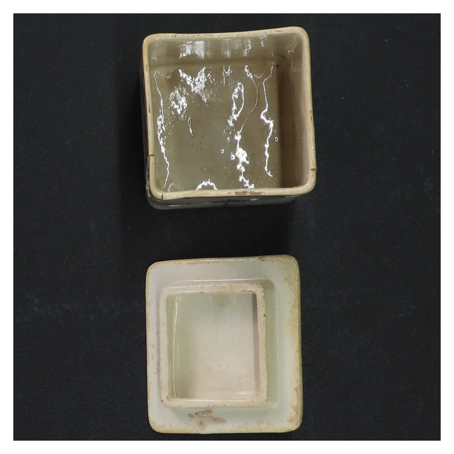 Krydderibeholder med låg (str. H 10,5 cm)