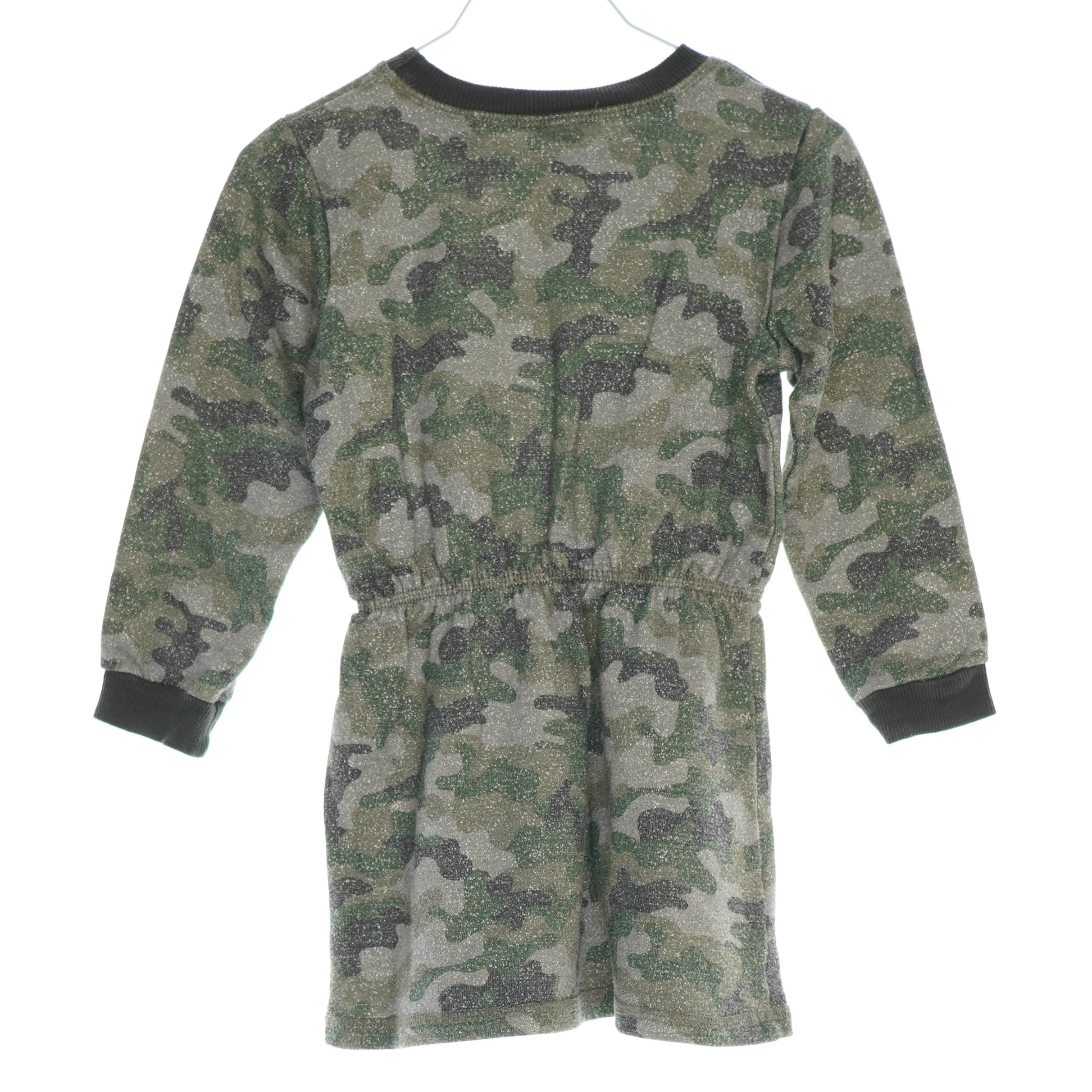 Kjole fra Friends (str. 104)