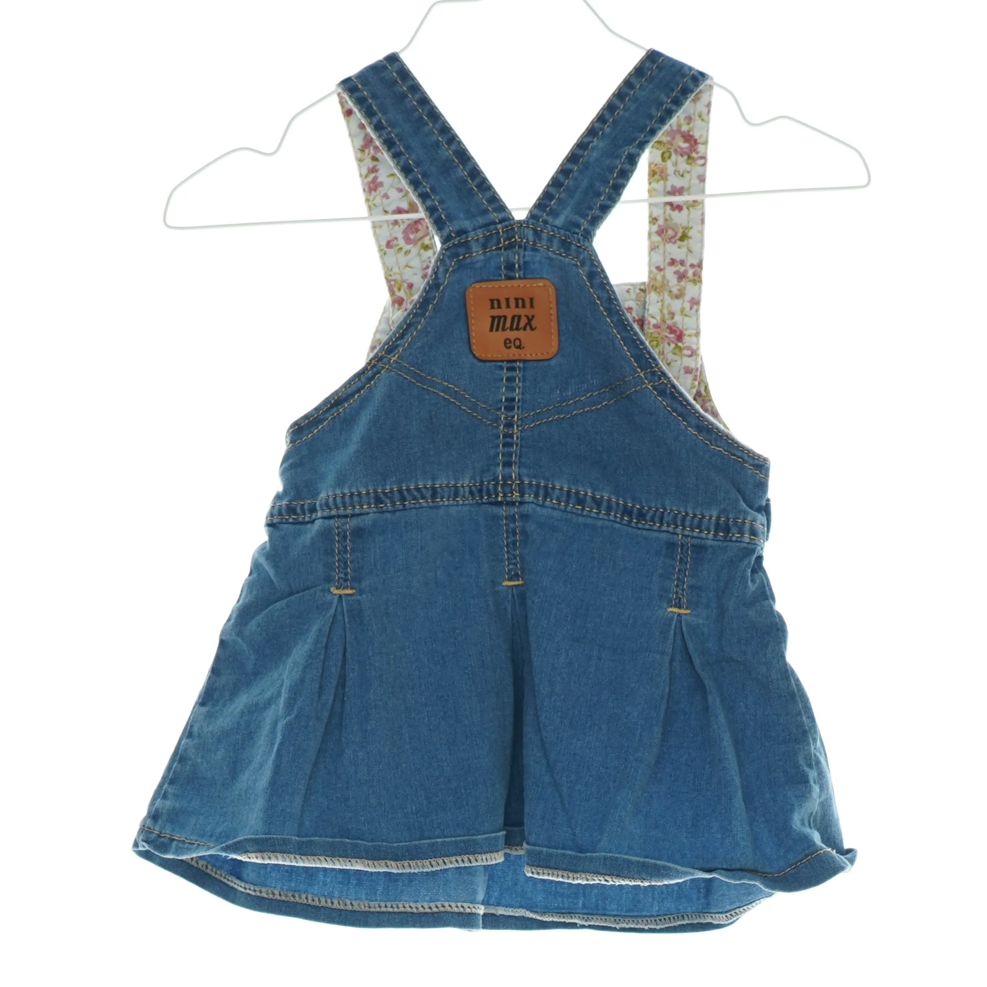 Kjole fra Nini Max (str. 45 / 0-1 mdr.)